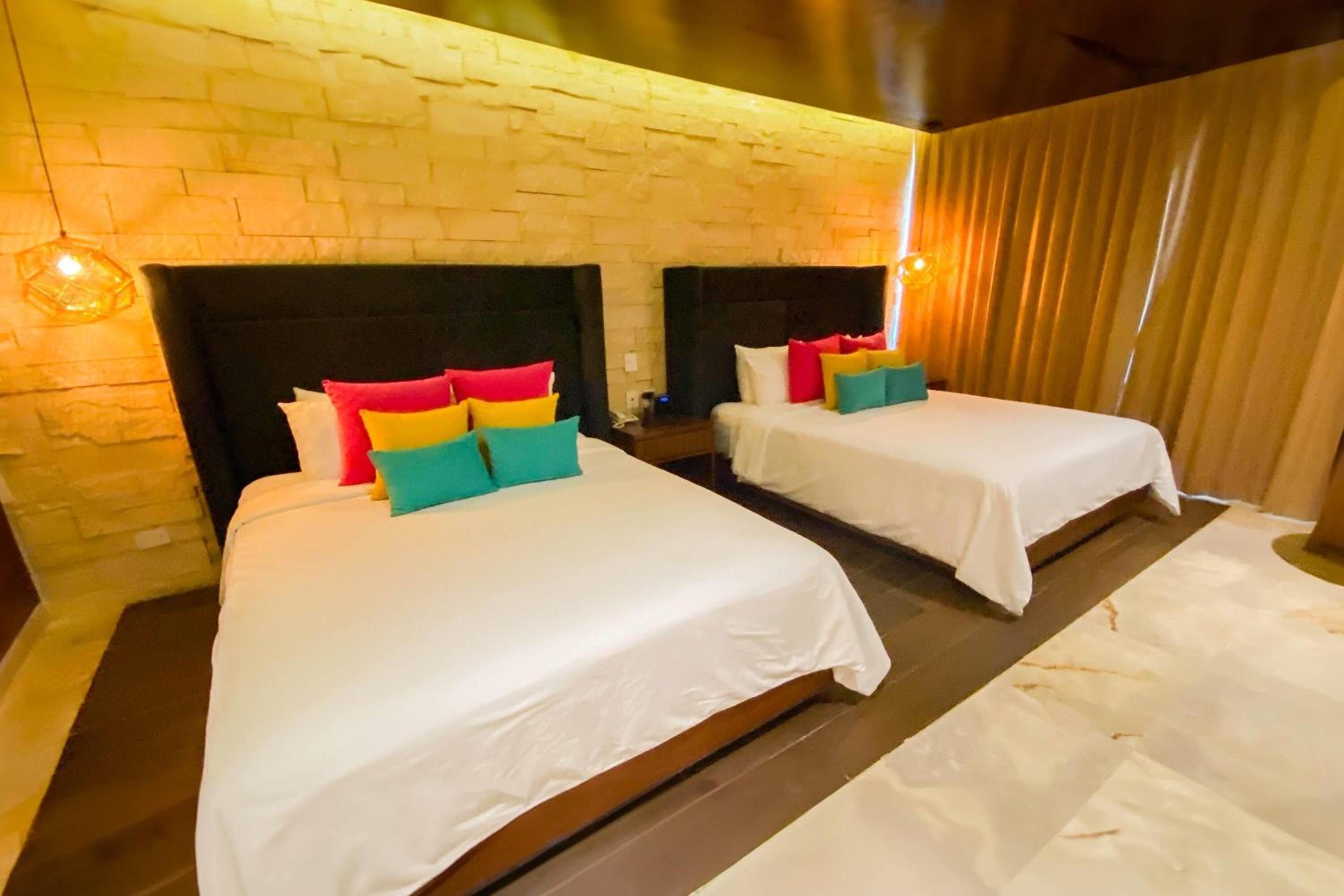 Junior Double Suite With Balcony - Non-smoking