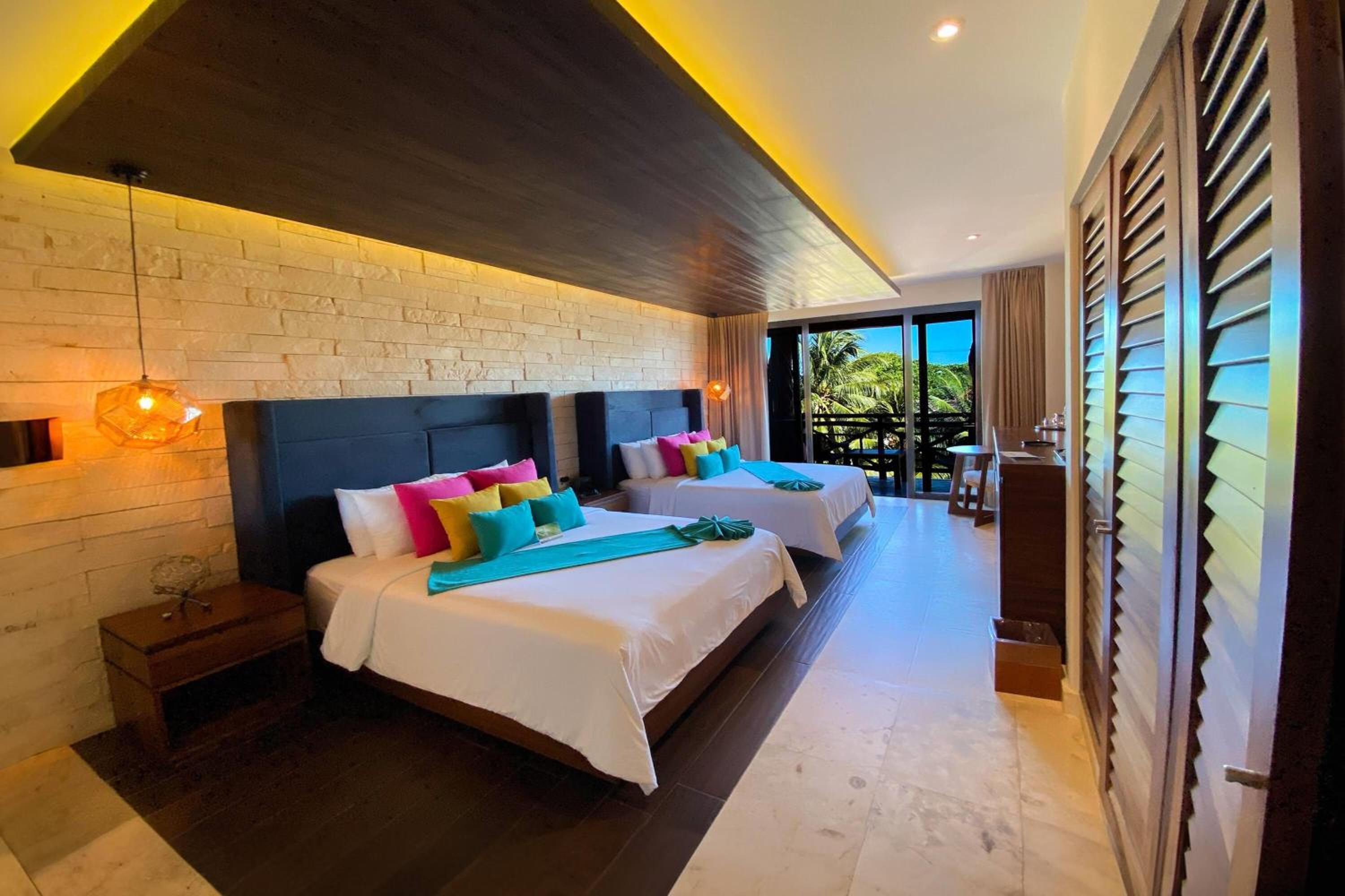Junior Double Suite With Balcony - Non-smoking