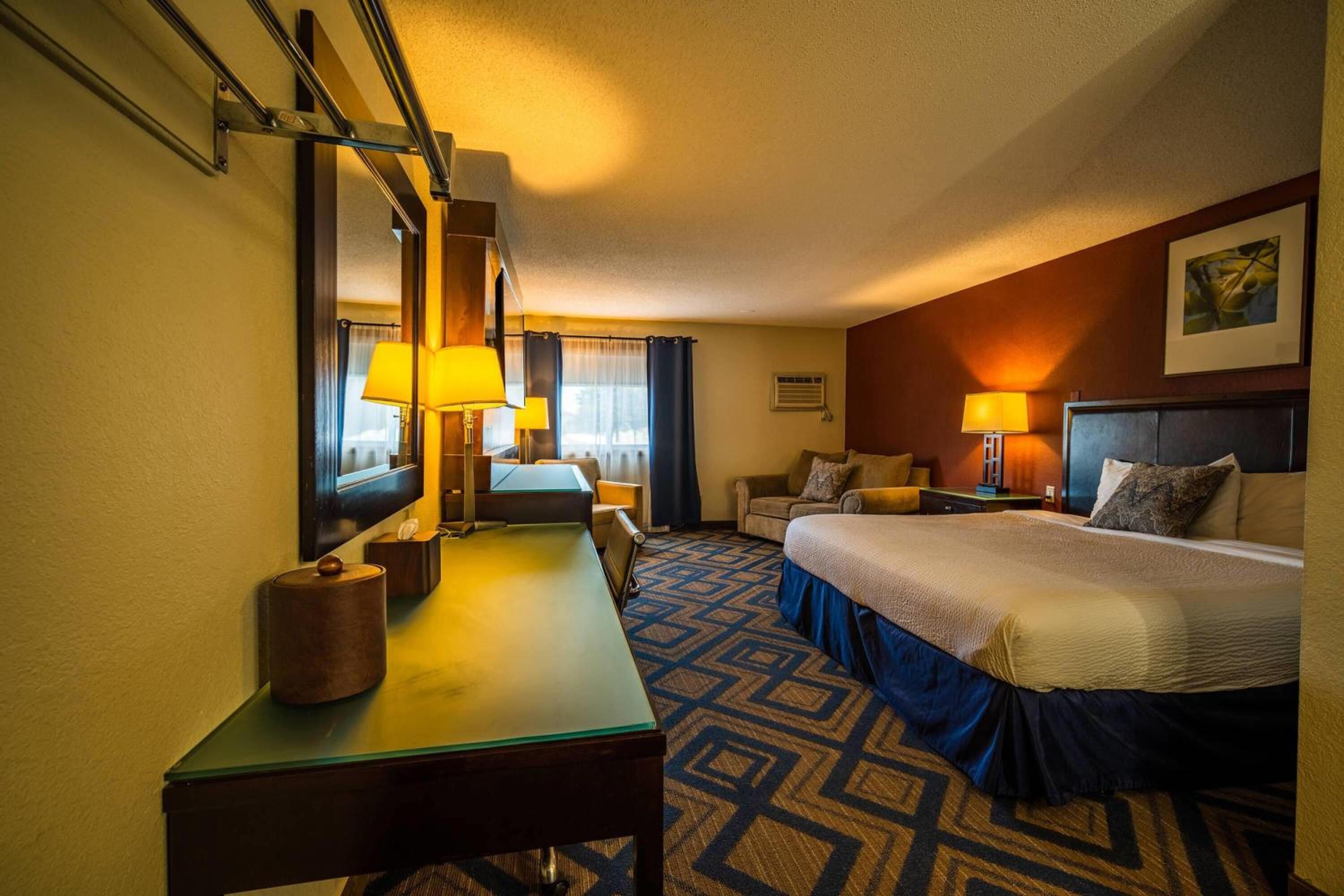 King Room - Non-Smoking - Photo 1