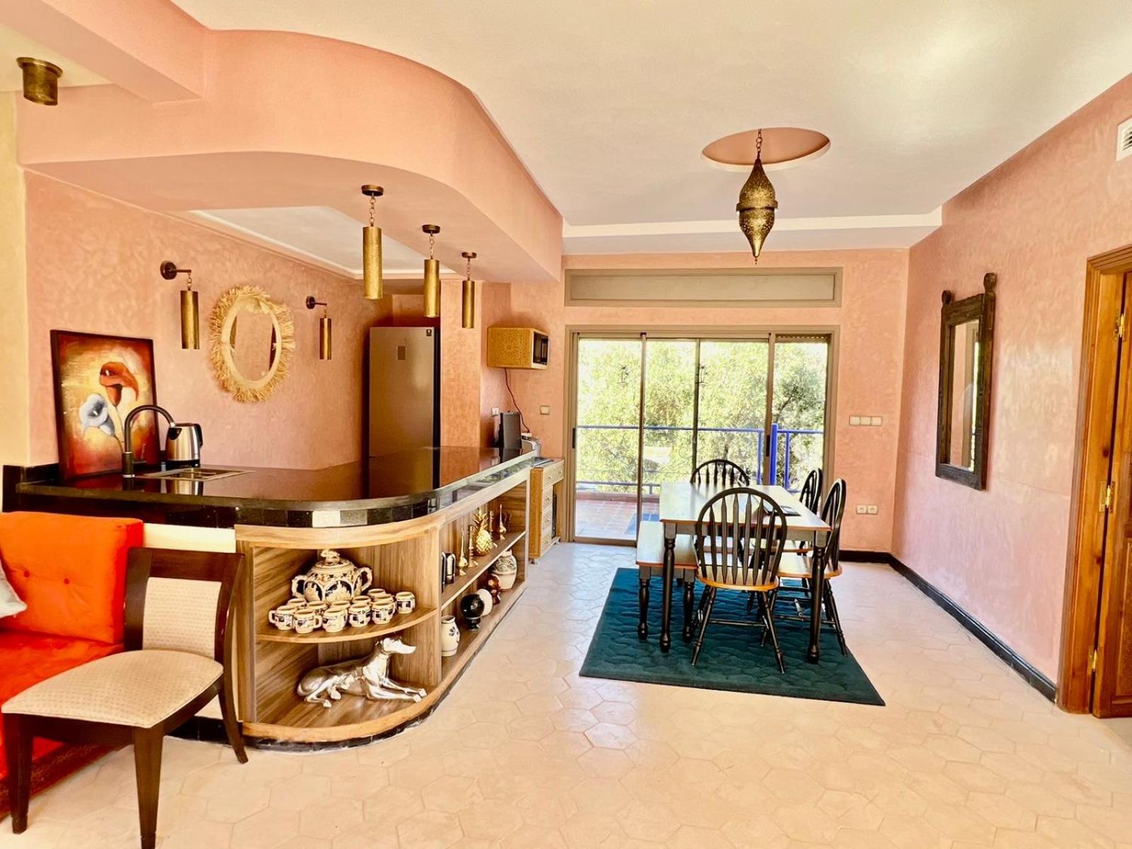 Two-Bedroom Apartment with Pool View photo 3