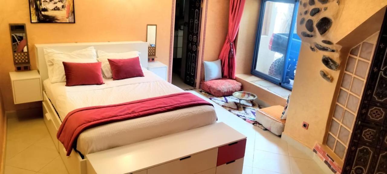Two-Bedroom Apartment with Lake View