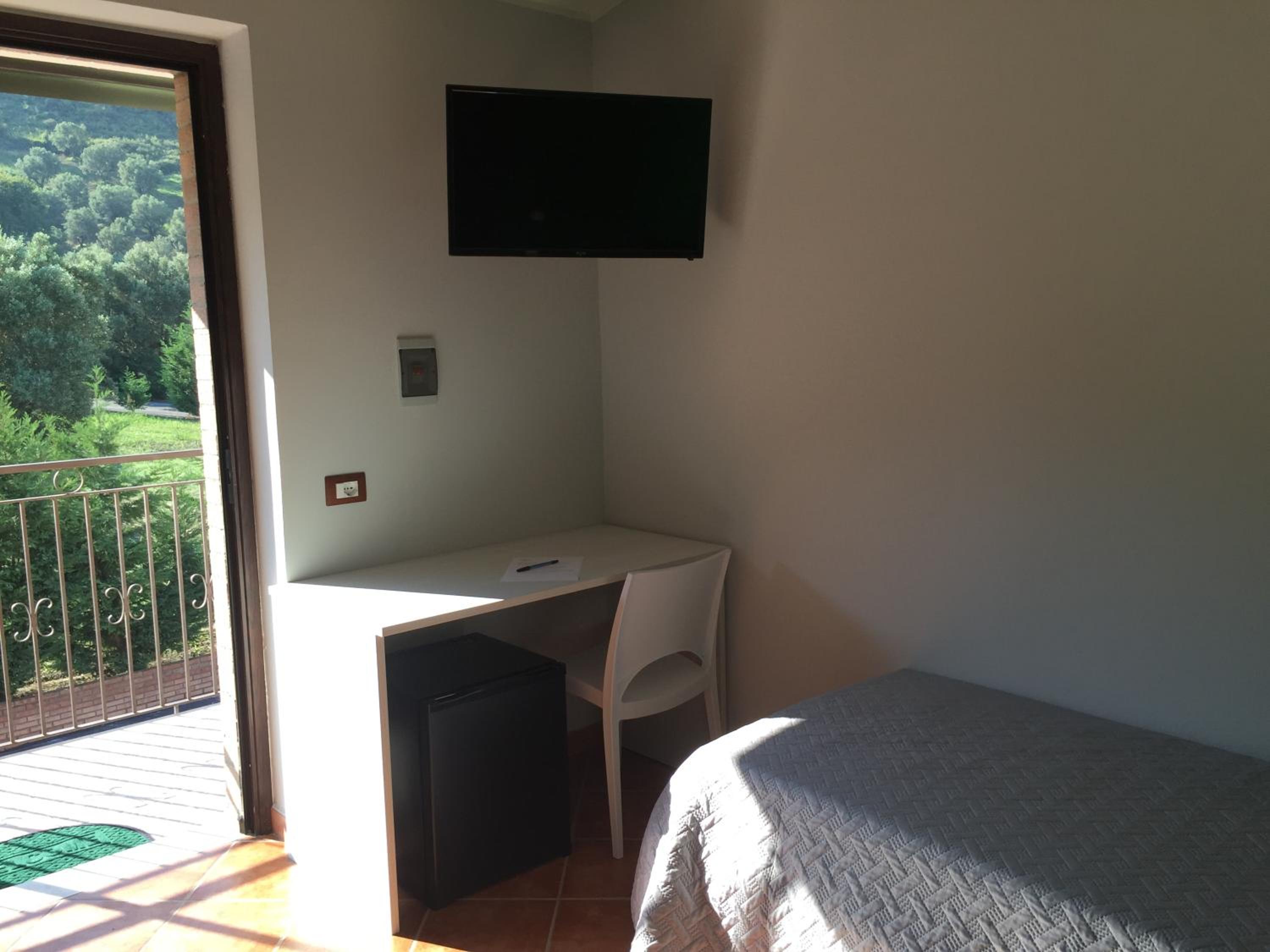 Single Room photo 3
