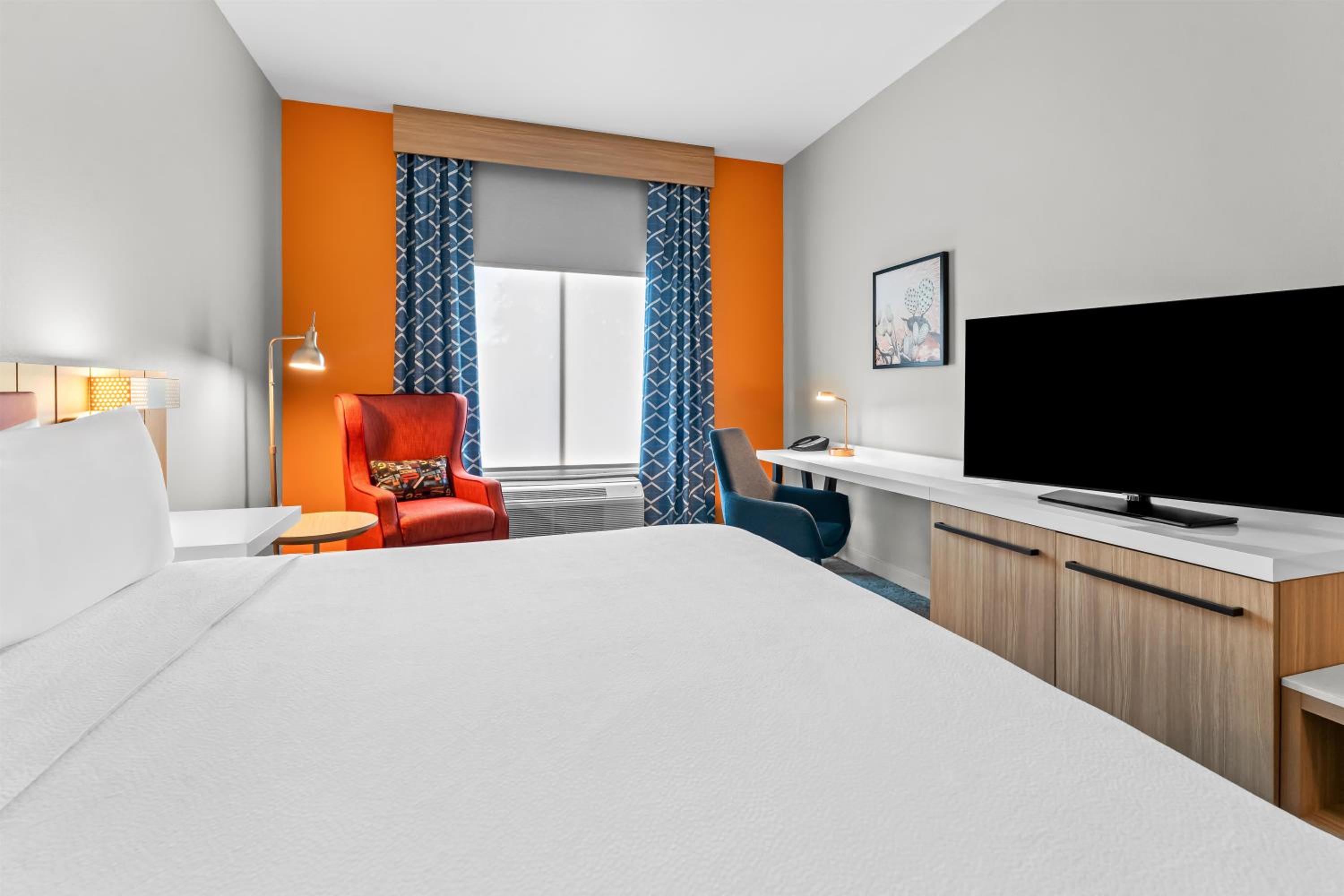 King Room - Hearing Accessible - Photo 5