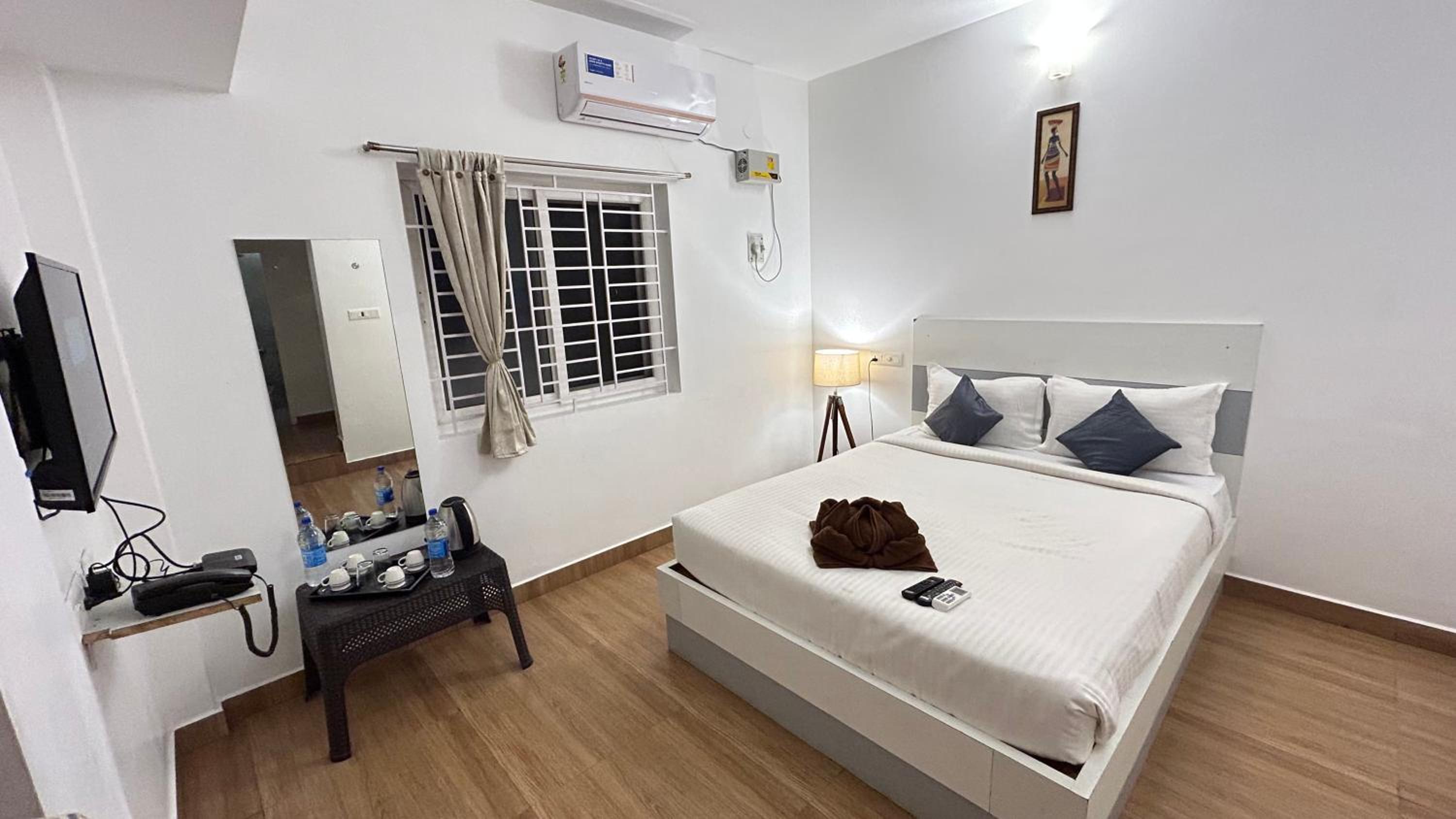 Standard Double Room - Photo 3
