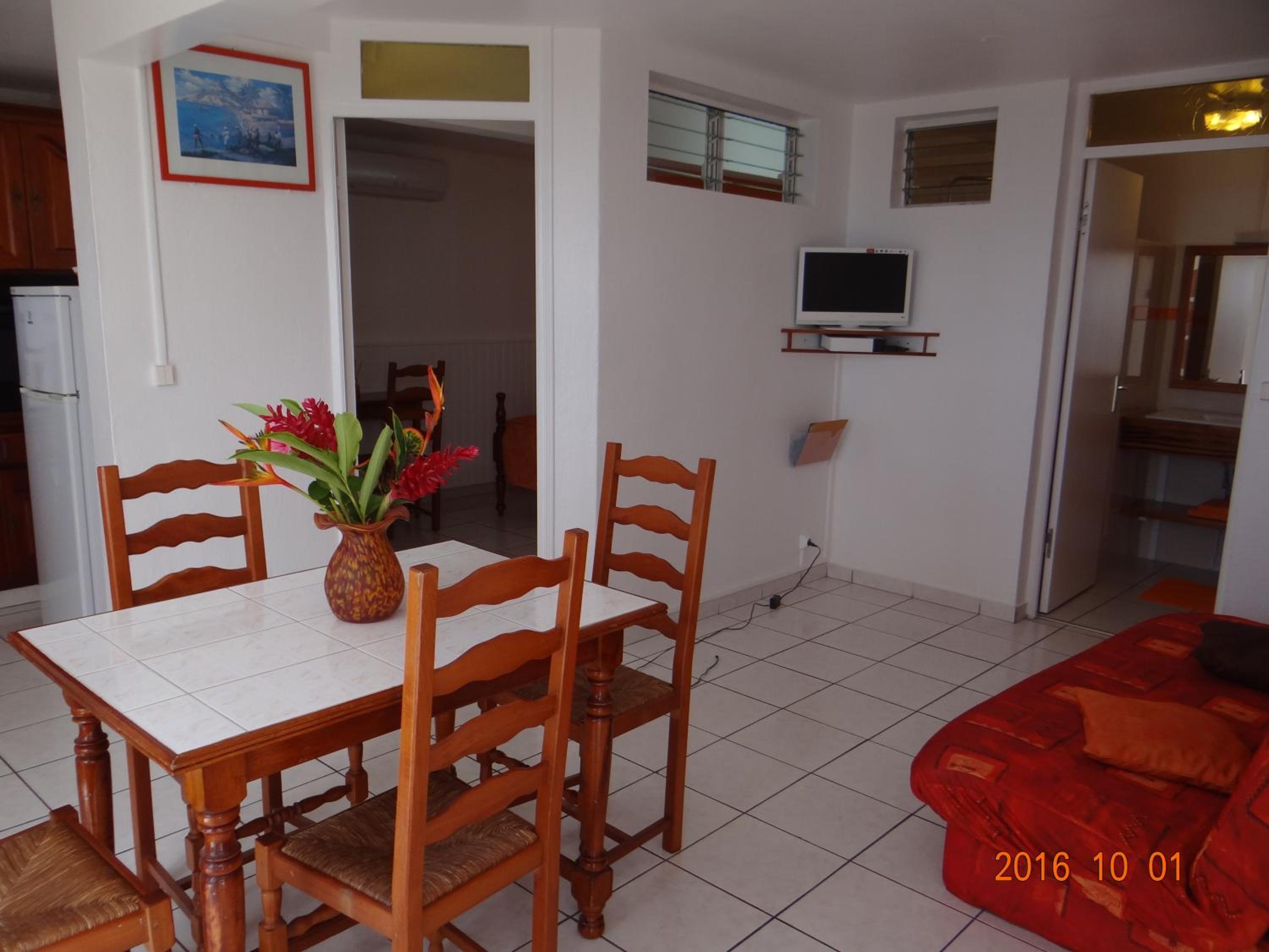 Apartment with Sea View photo 3