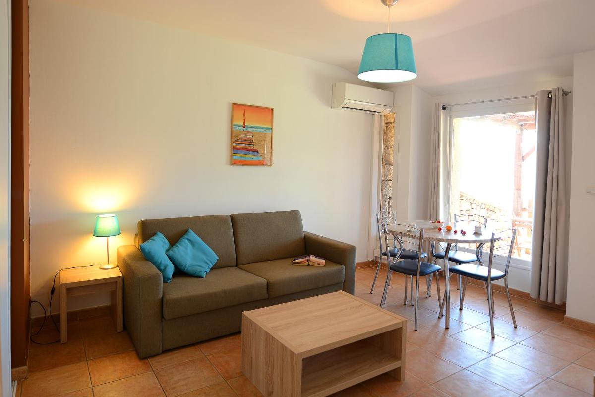 One-Bedroom Villa with Garden View photo 1