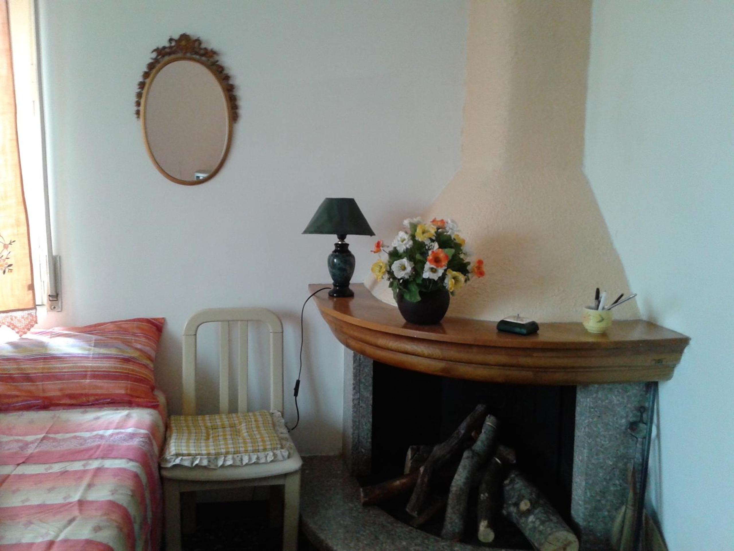 Double Room with Shared Bathroom photo 1
