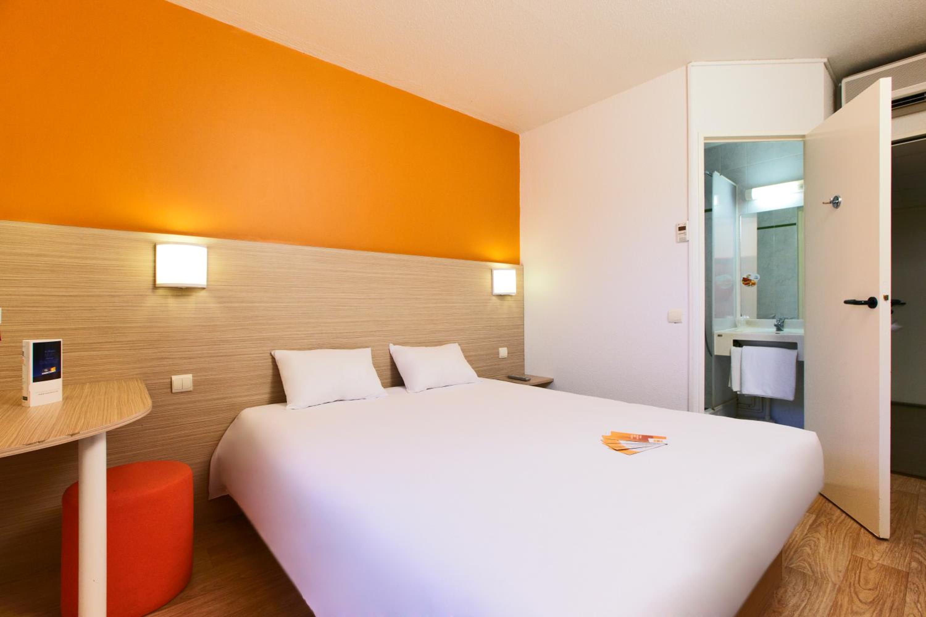 Double Room - Photo 3