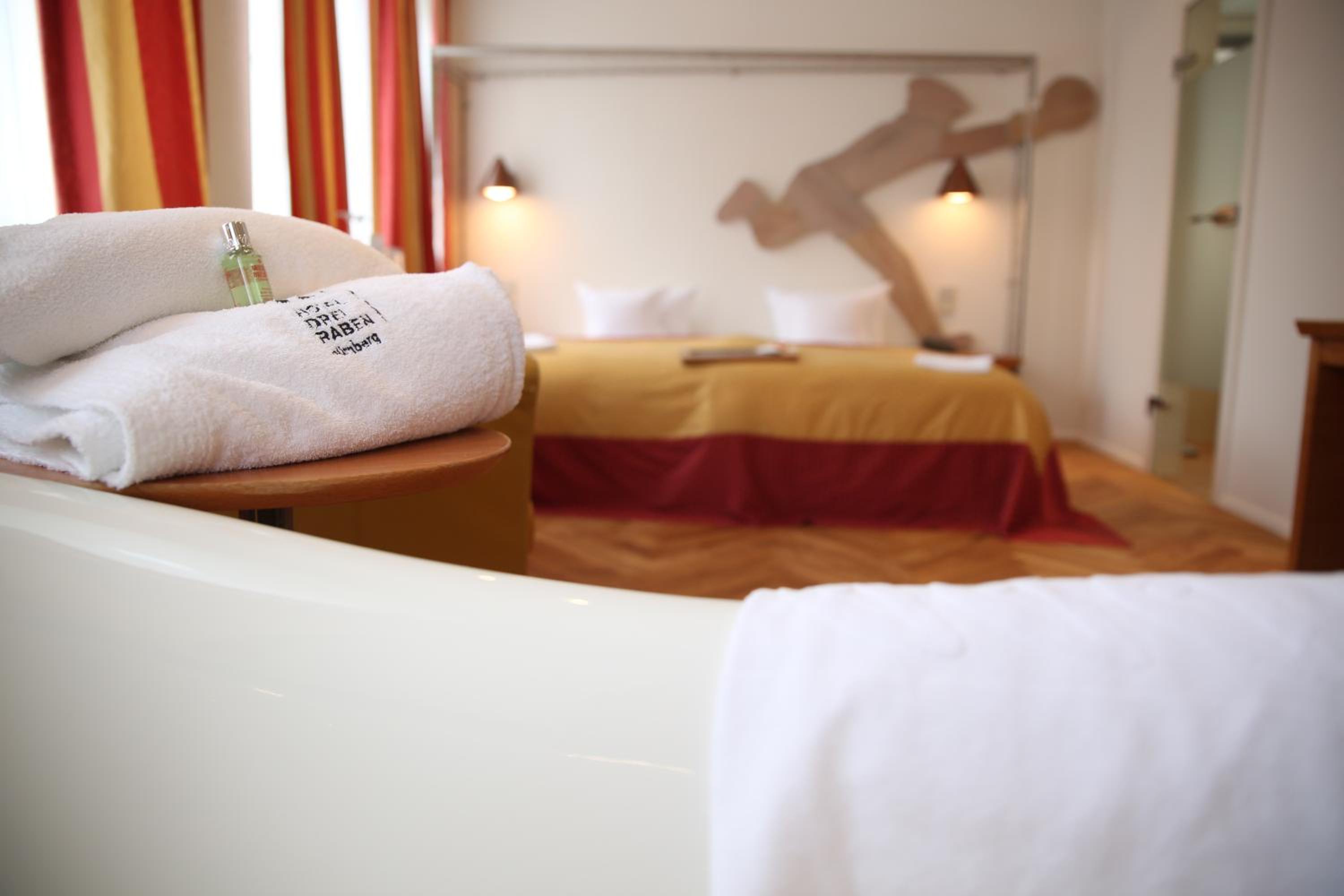 Junior Suite (2 Adults) - Photo 9