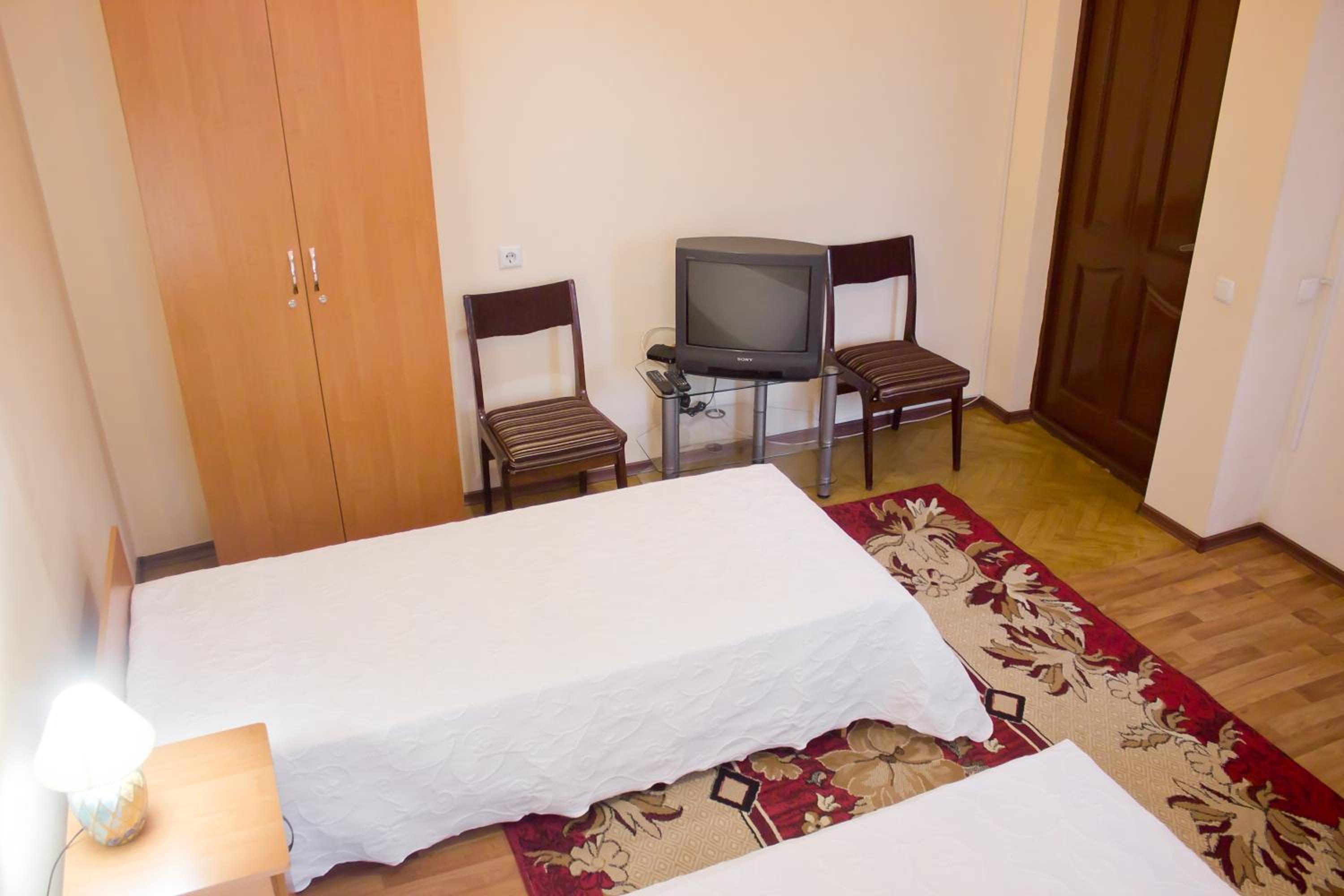 Standard Twin Room photo 2