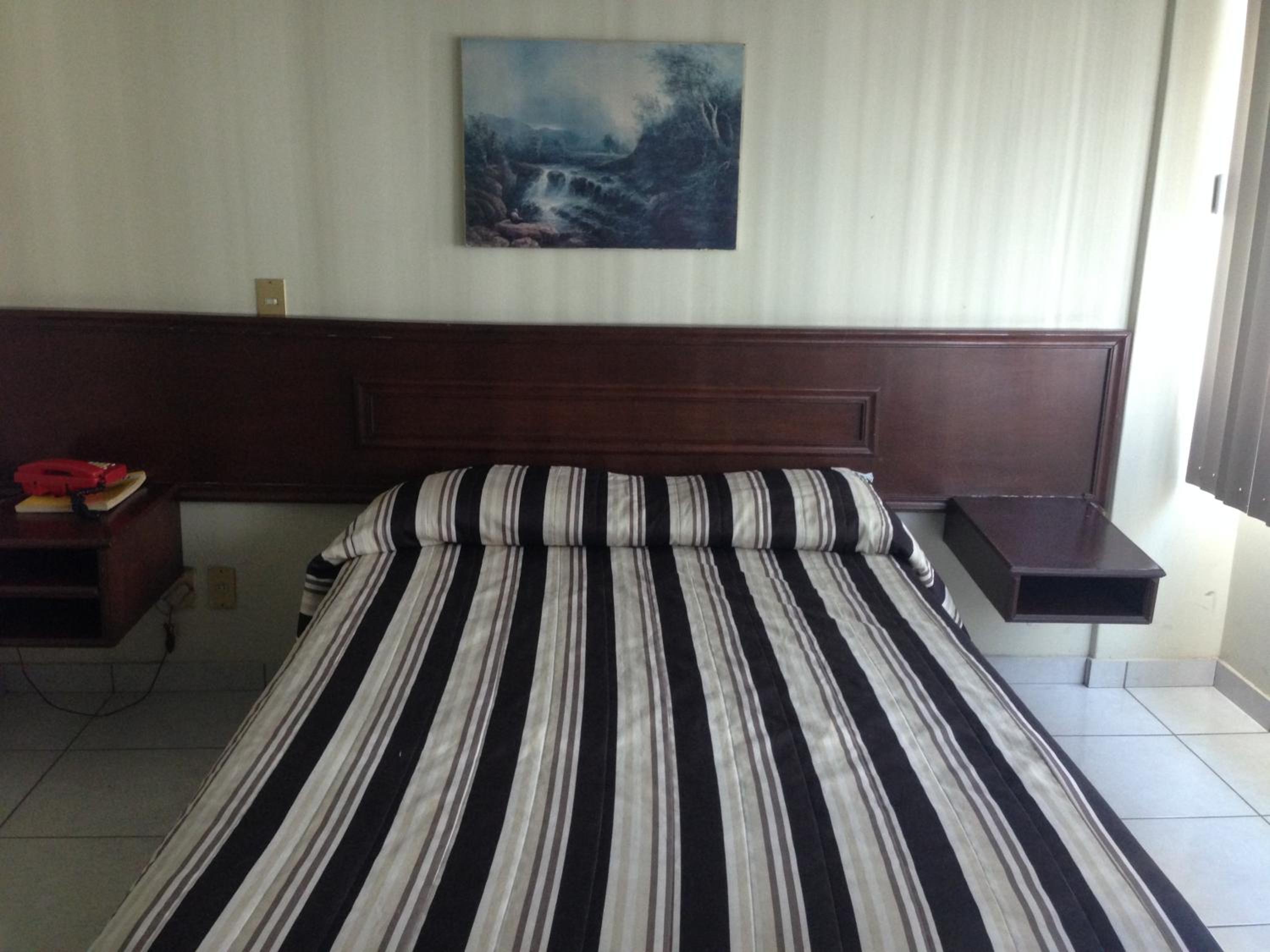 Family Room (8 Adults) photo 1