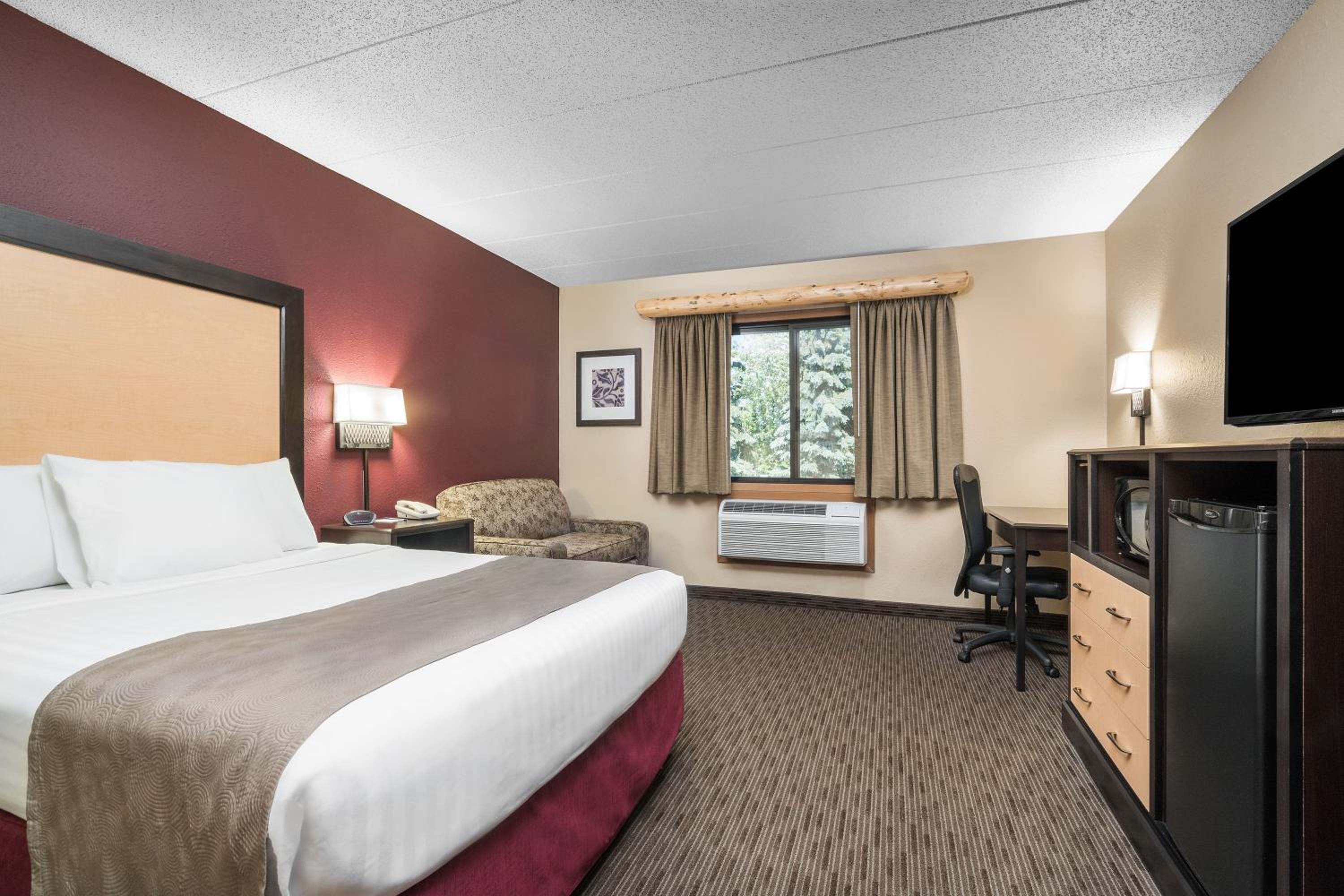 King Room - Non-Smoking photo 1