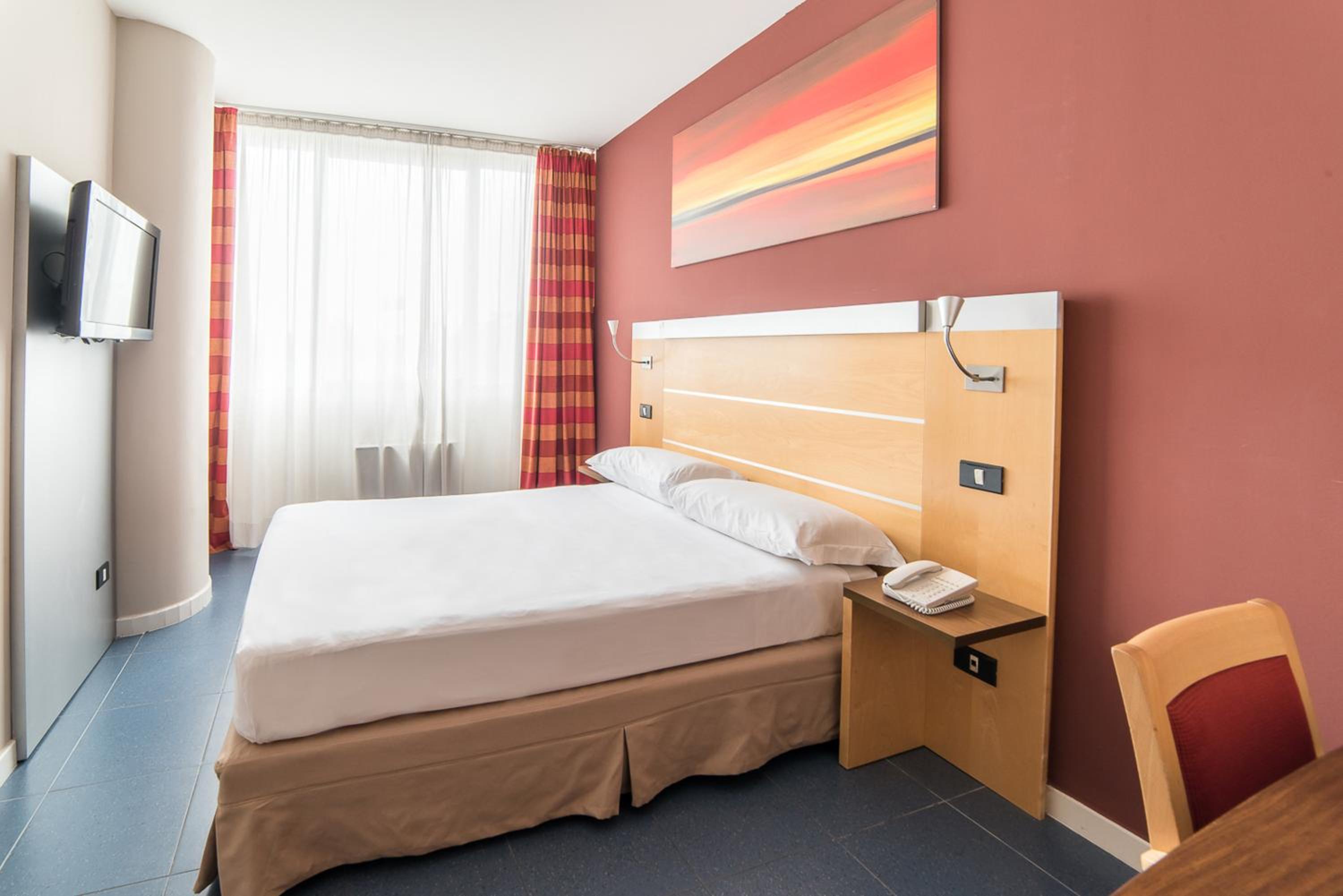 Basic Double Room photo 1