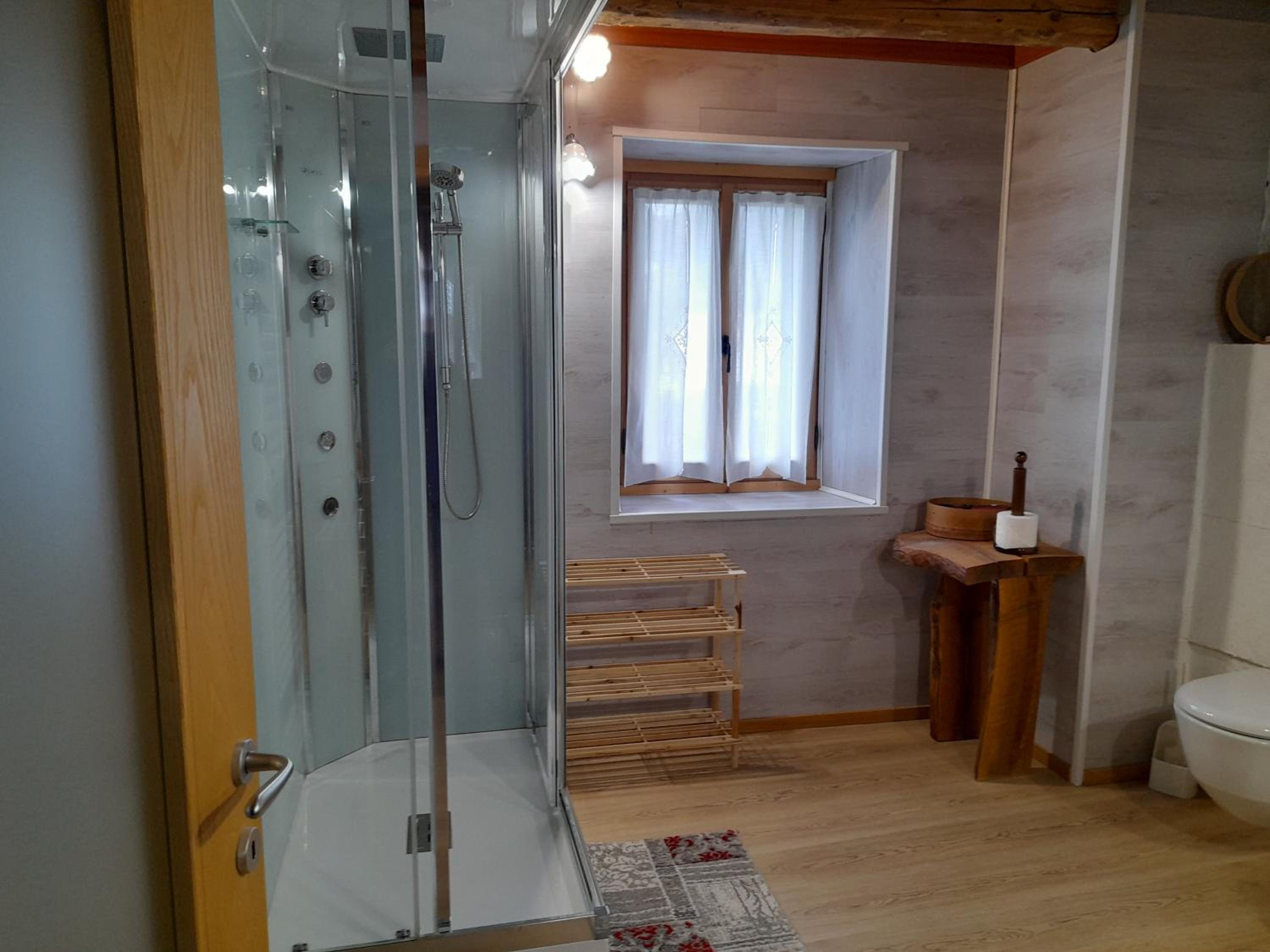 Deluxe Room (2 Adults + 1 Child) photo 1