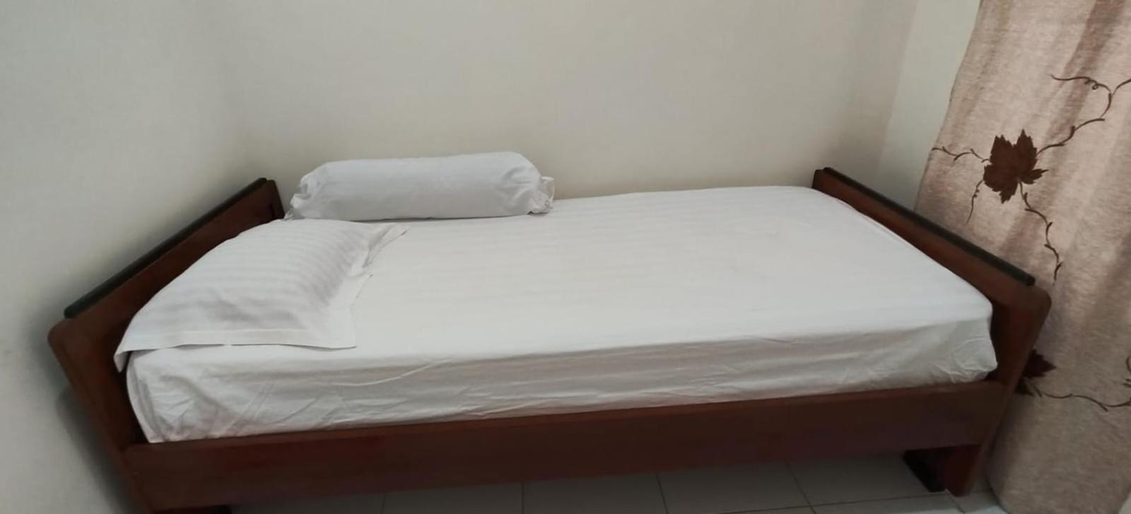 Budget Single Room photo 2