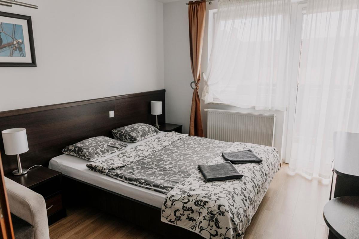 Deluxe Double Room with Balcony photo 3