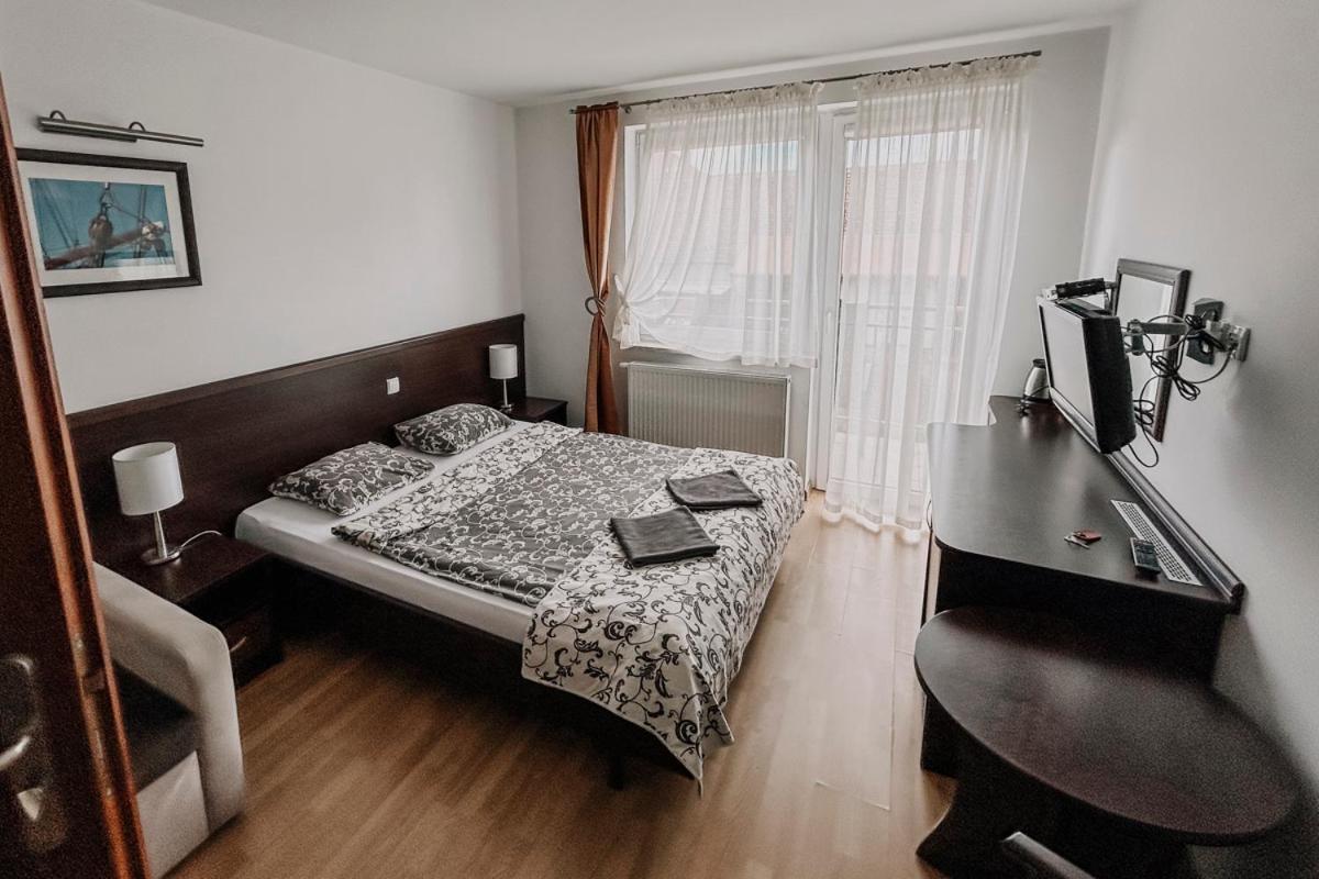 Deluxe Double Room with Balcony photo 1