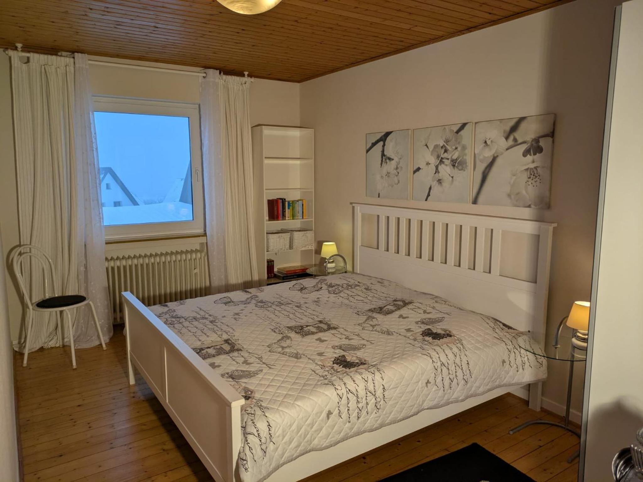 Three-Bedroom Apartment with Balcony photo 1