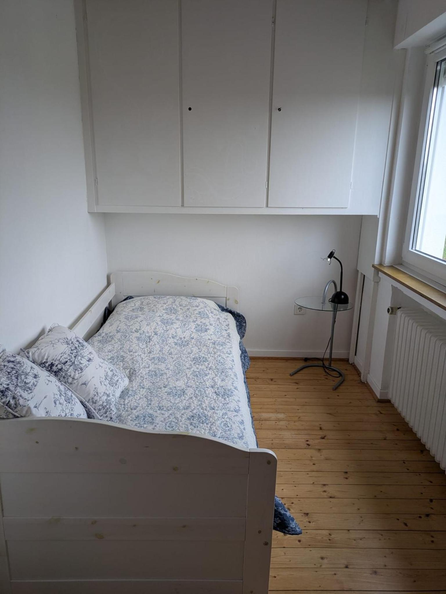 Three-Bedroom Apartment with Balcony, photo 7