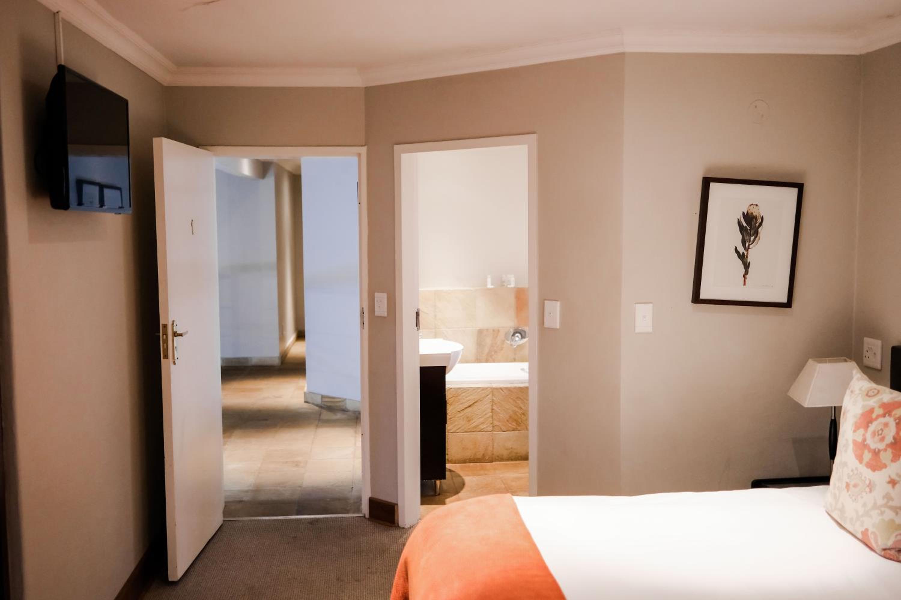 Three-Bedroom Chalet photo 1