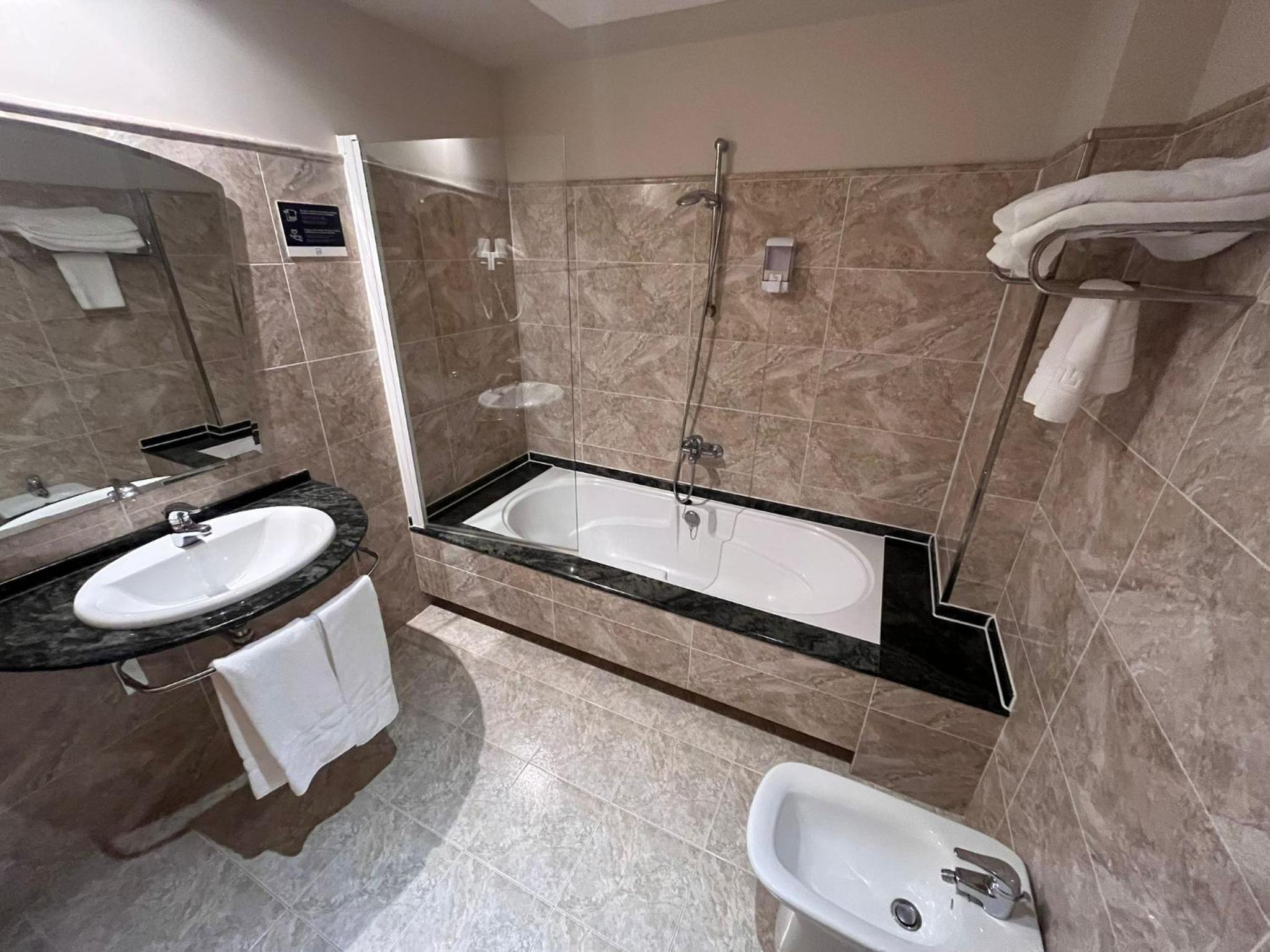 Economy Double or Twin Room - Photo 2