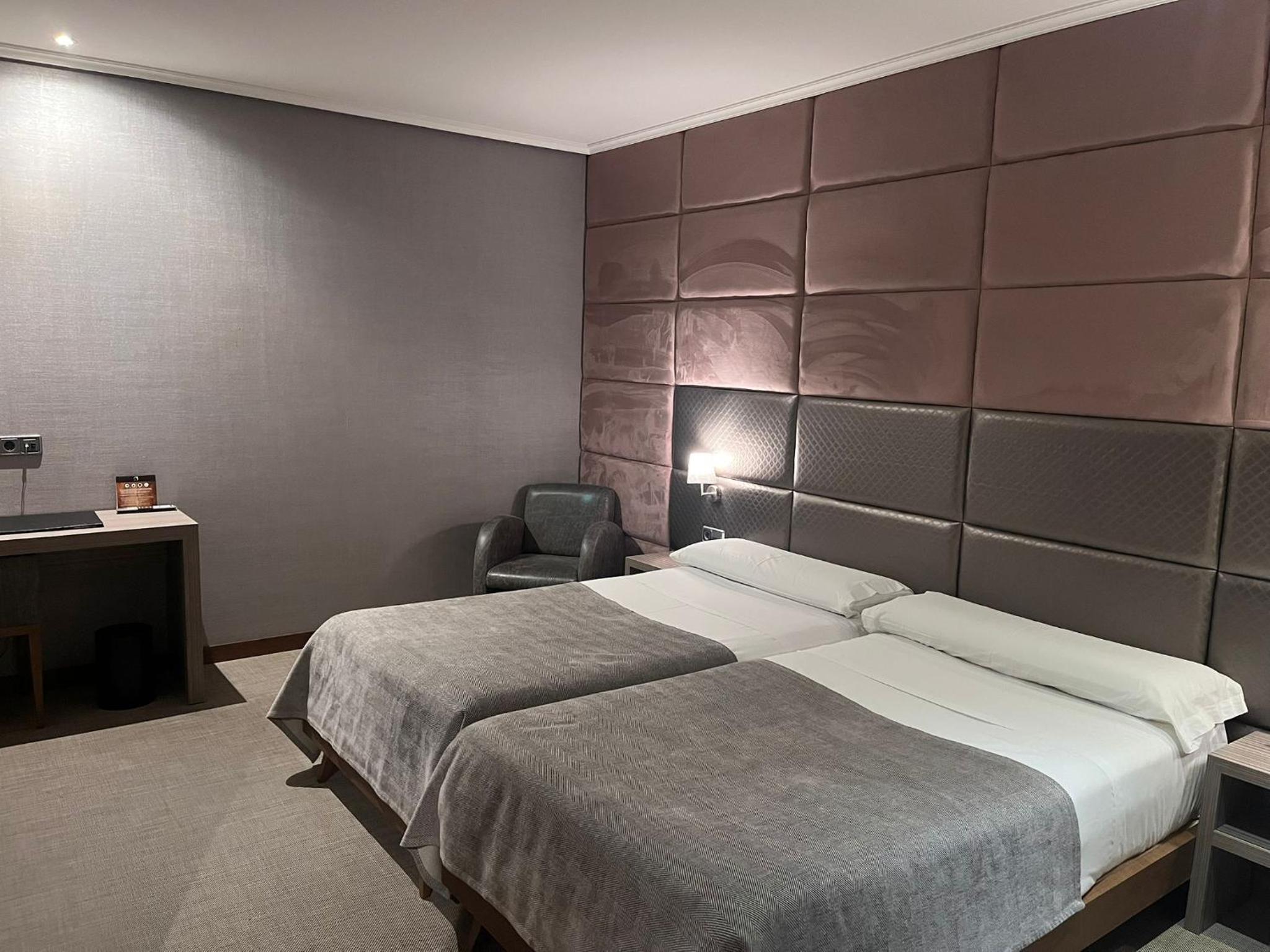 Economy Double or Twin Room - Photo 5