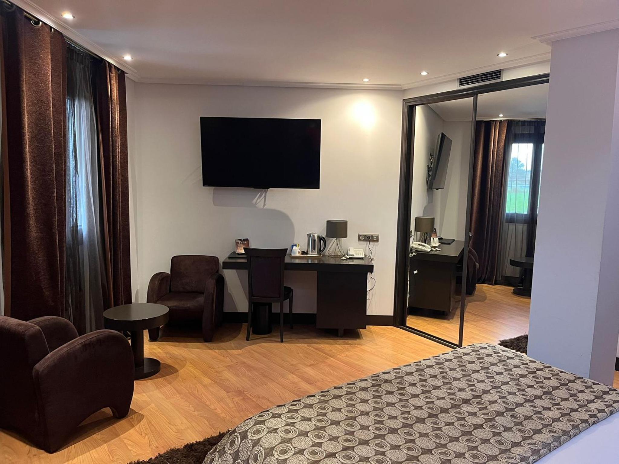 Superior Queen Room