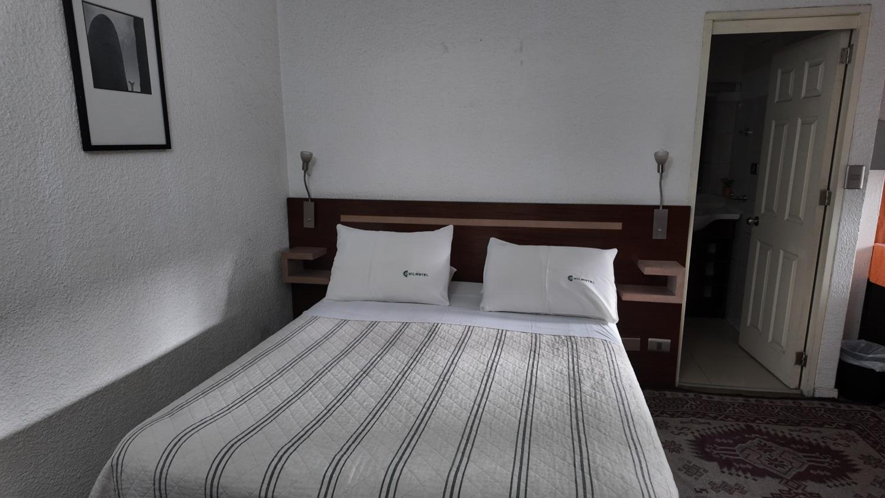 Single Room photo 2