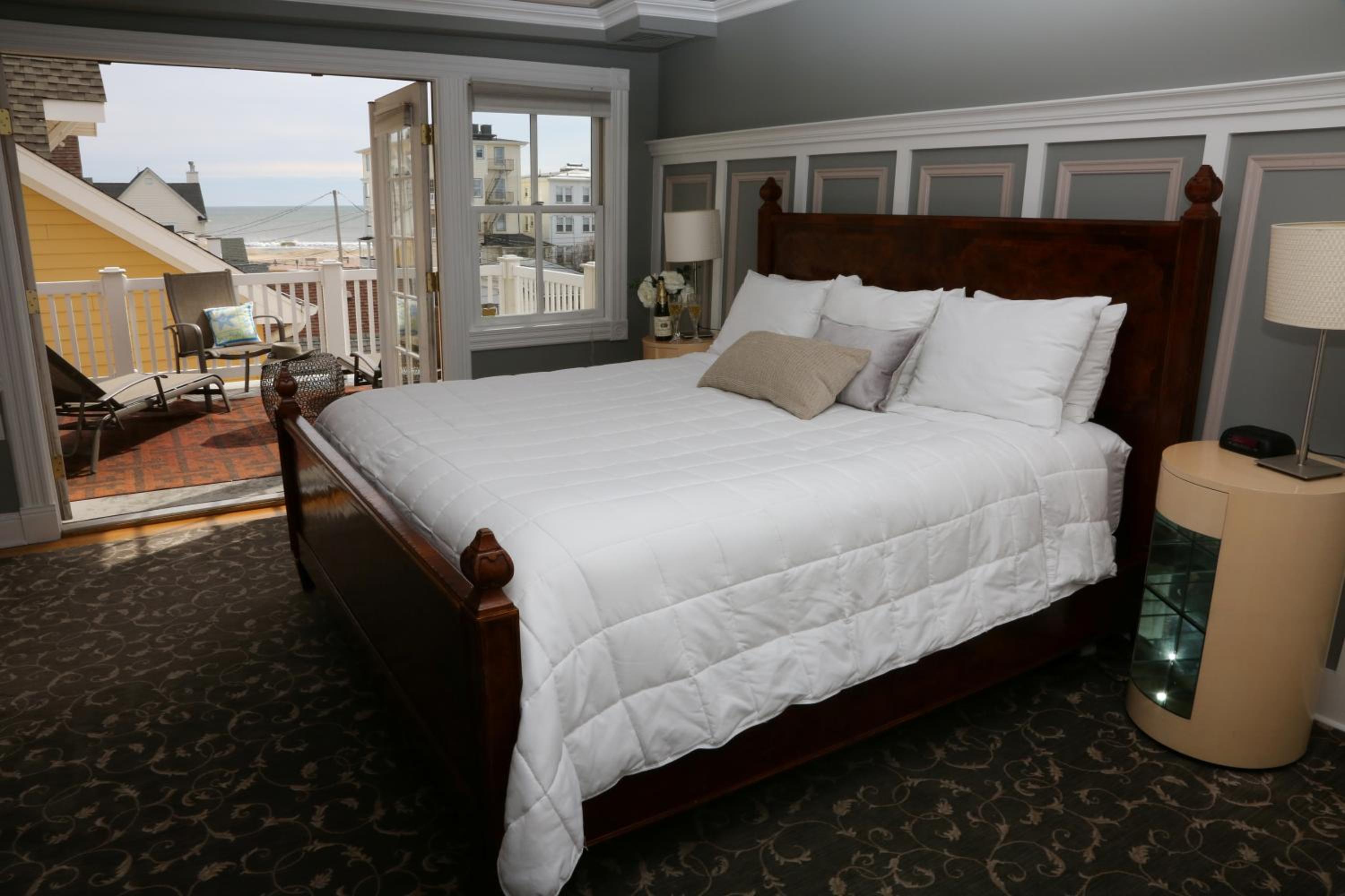 Bradley Suite