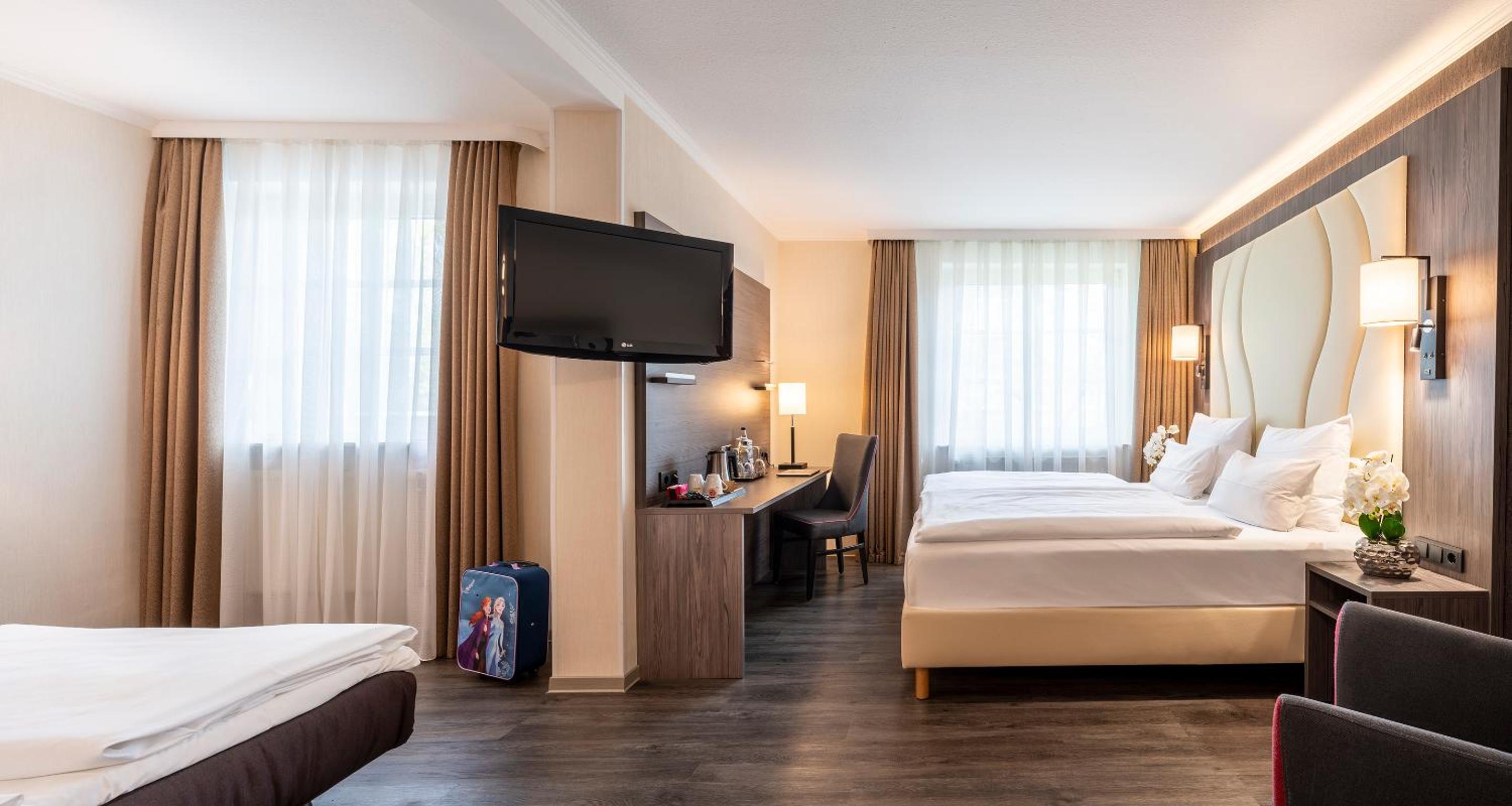 Quadruple Room - Photo 6