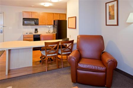 Studio Suite - Photo 13