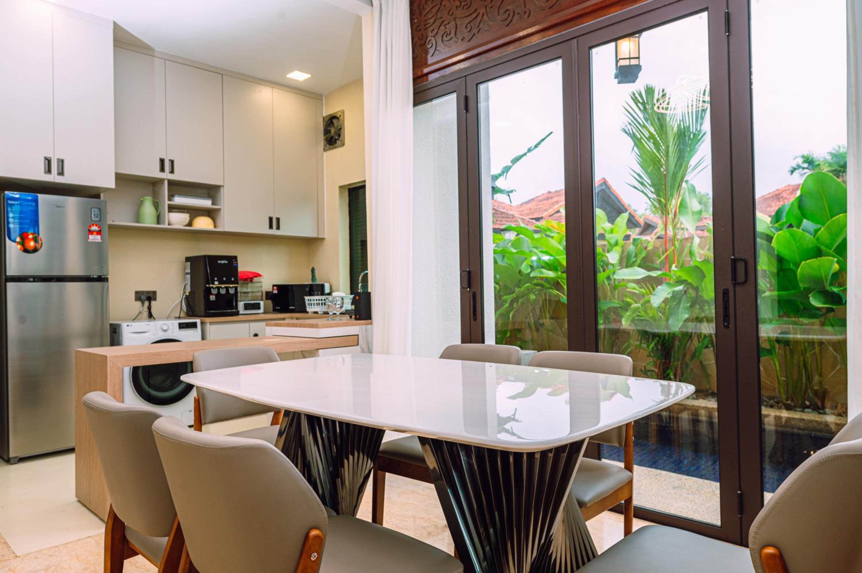Villa with Sea View - Photo 9