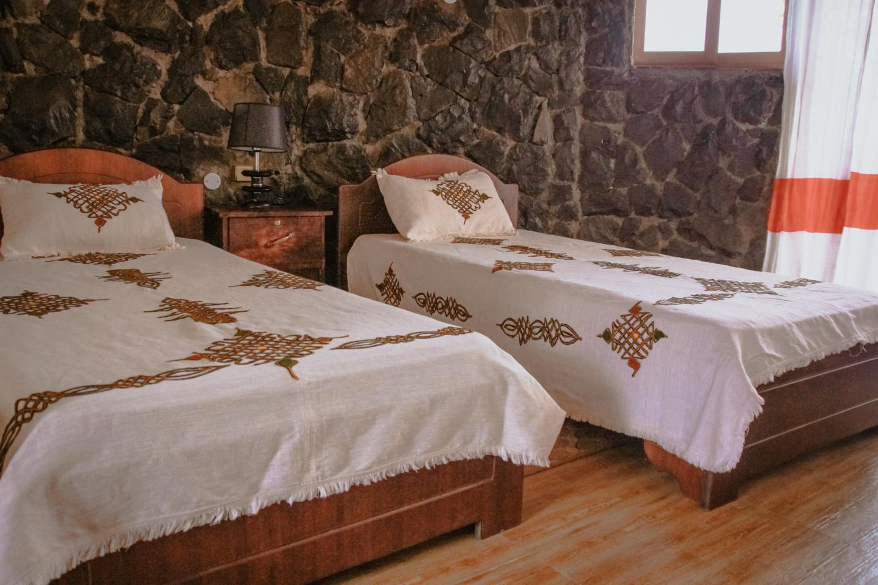 Twin Room with Mountain View photo 1