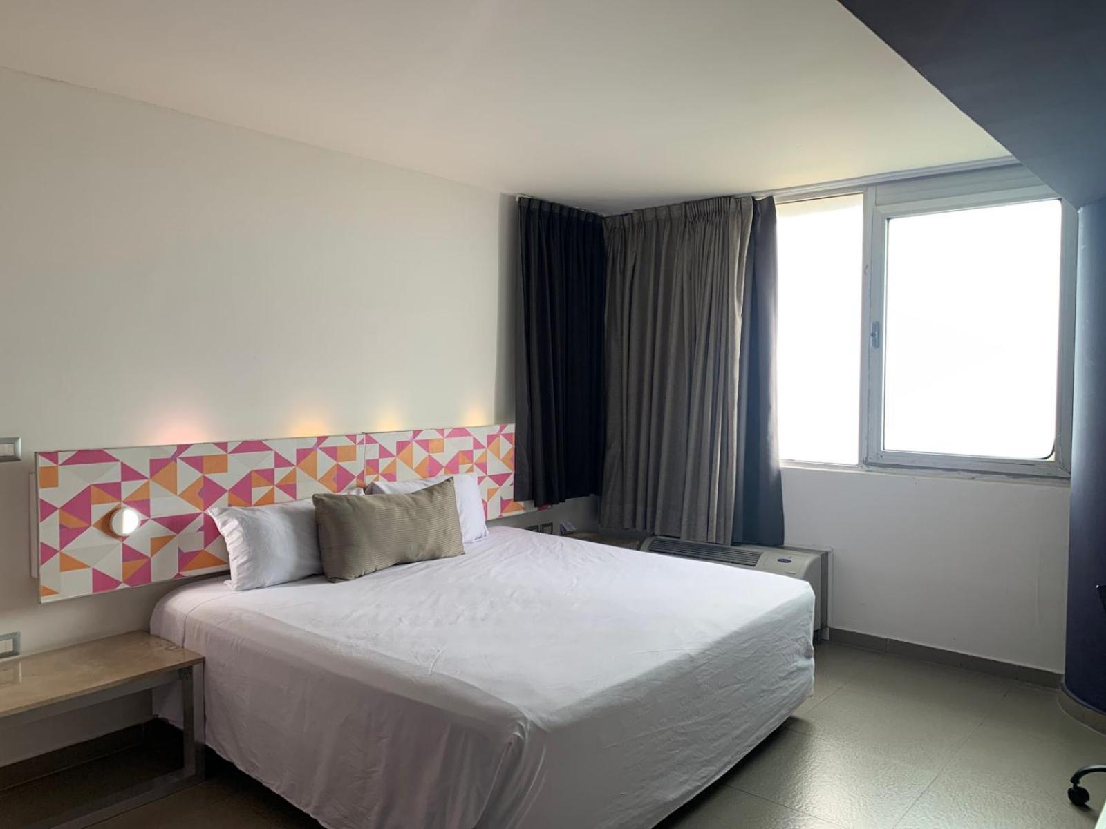 Queen Room with Sea View