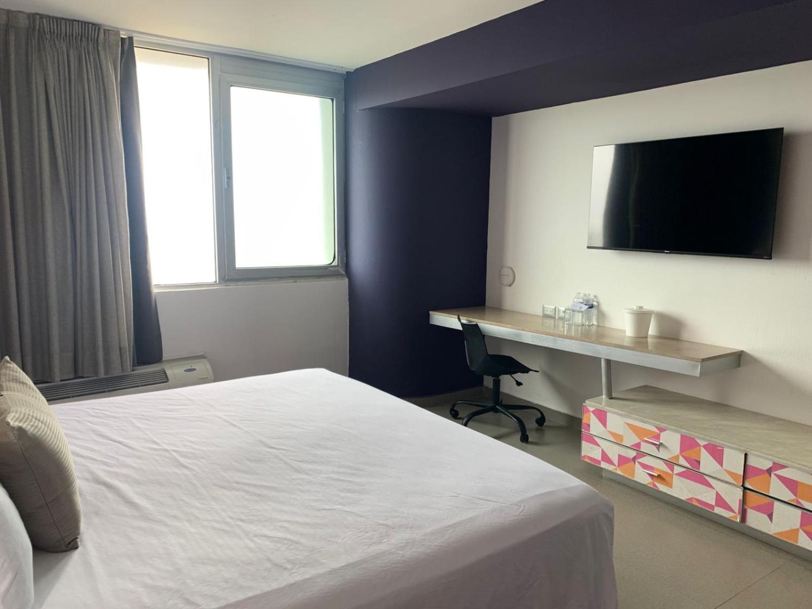 Queen Room with Sea View photo 2