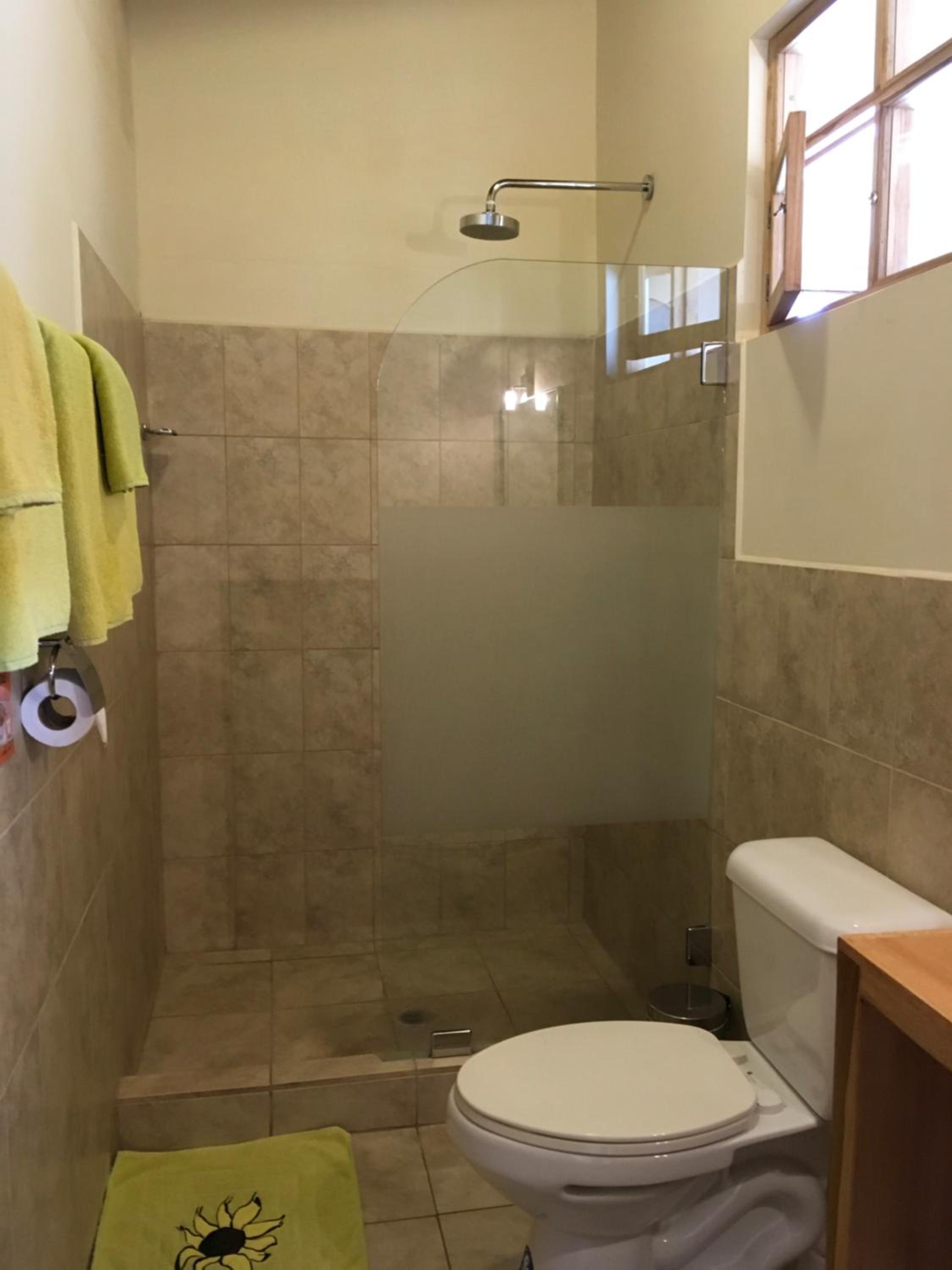 Family Room with Private Bathroom (5 Adults) photo 3