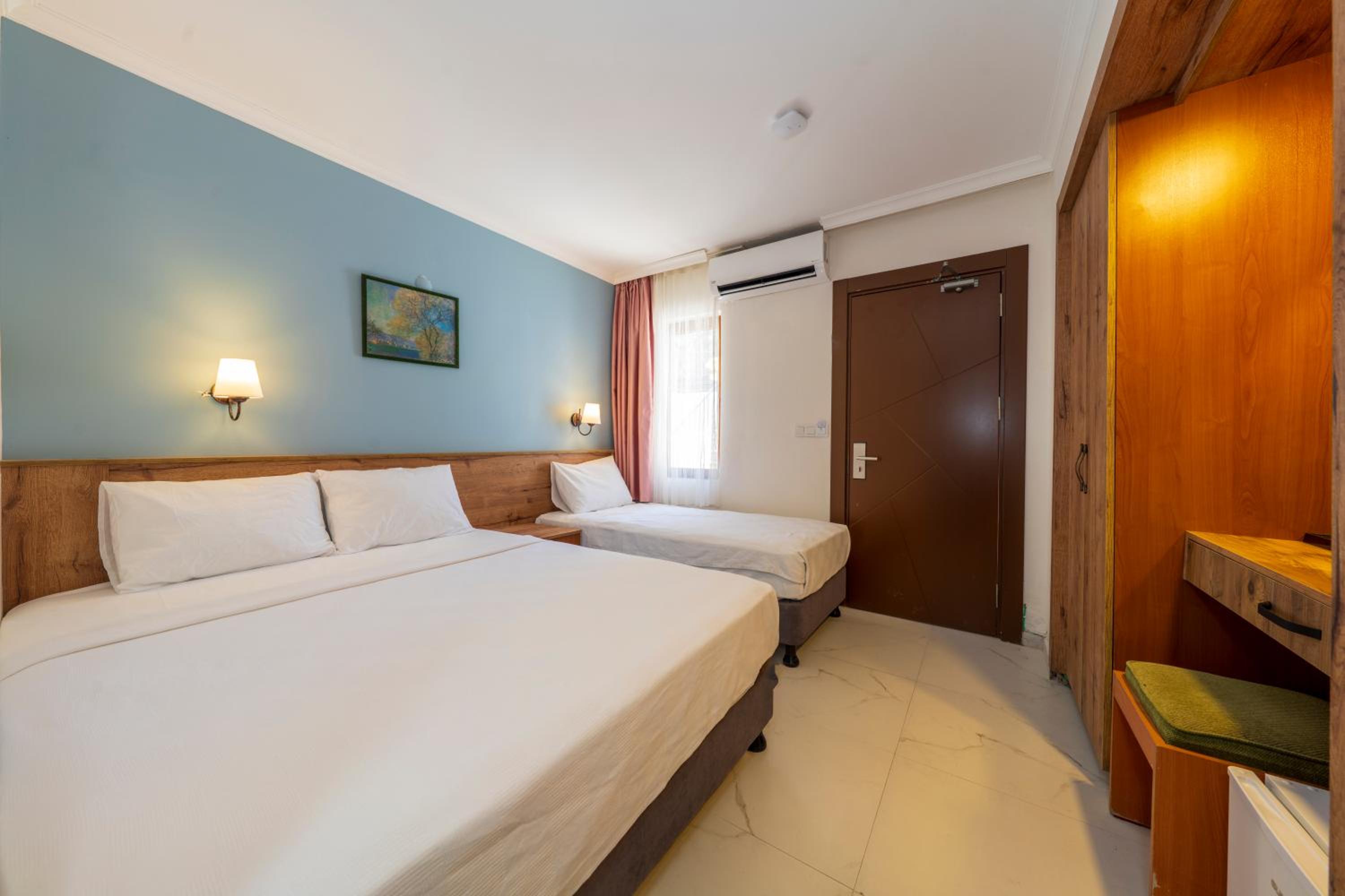 Budget Double Room photo 1
