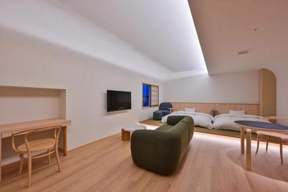 Twin Room with Private Bathroom photo 1