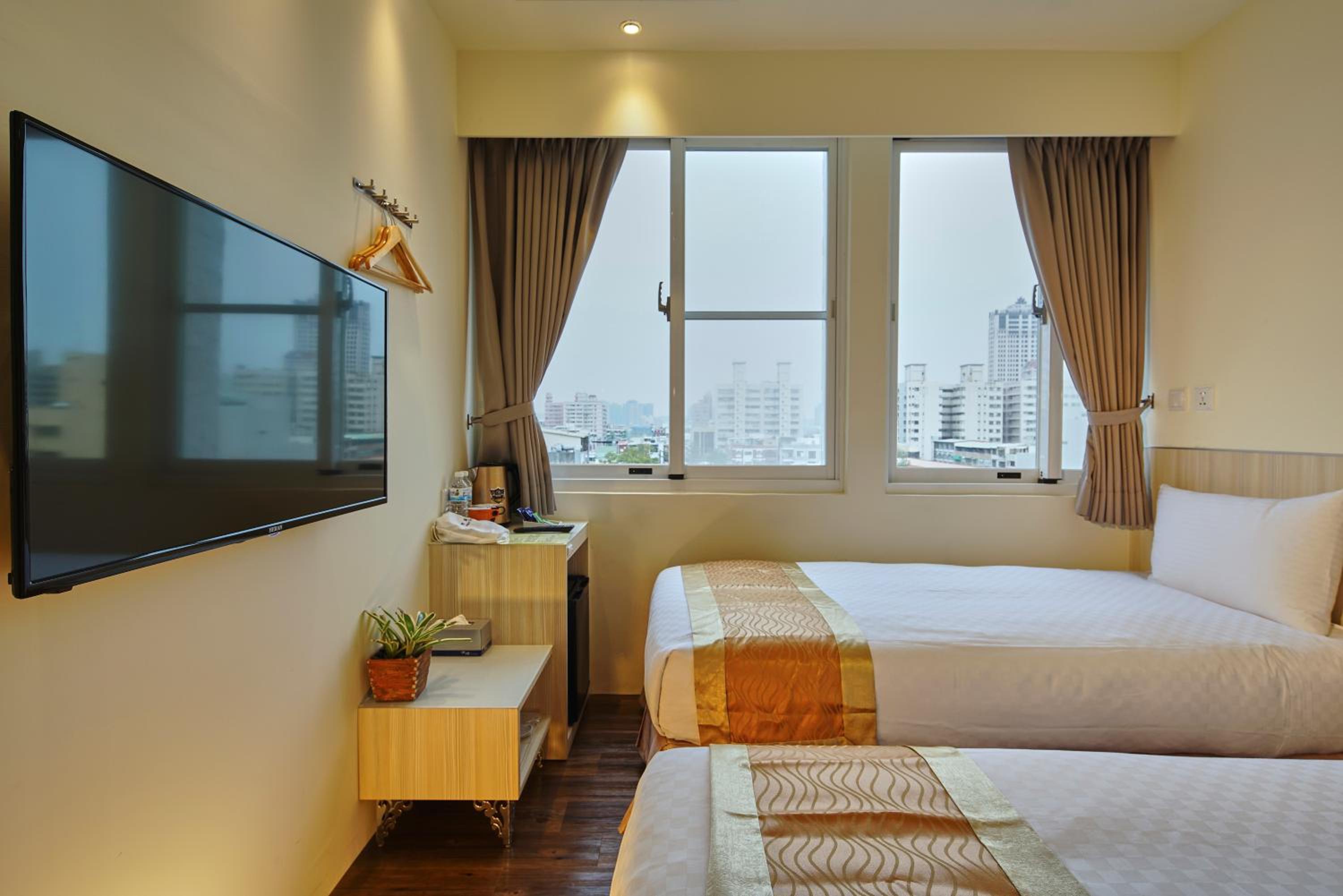 Economy Double Room photo 2