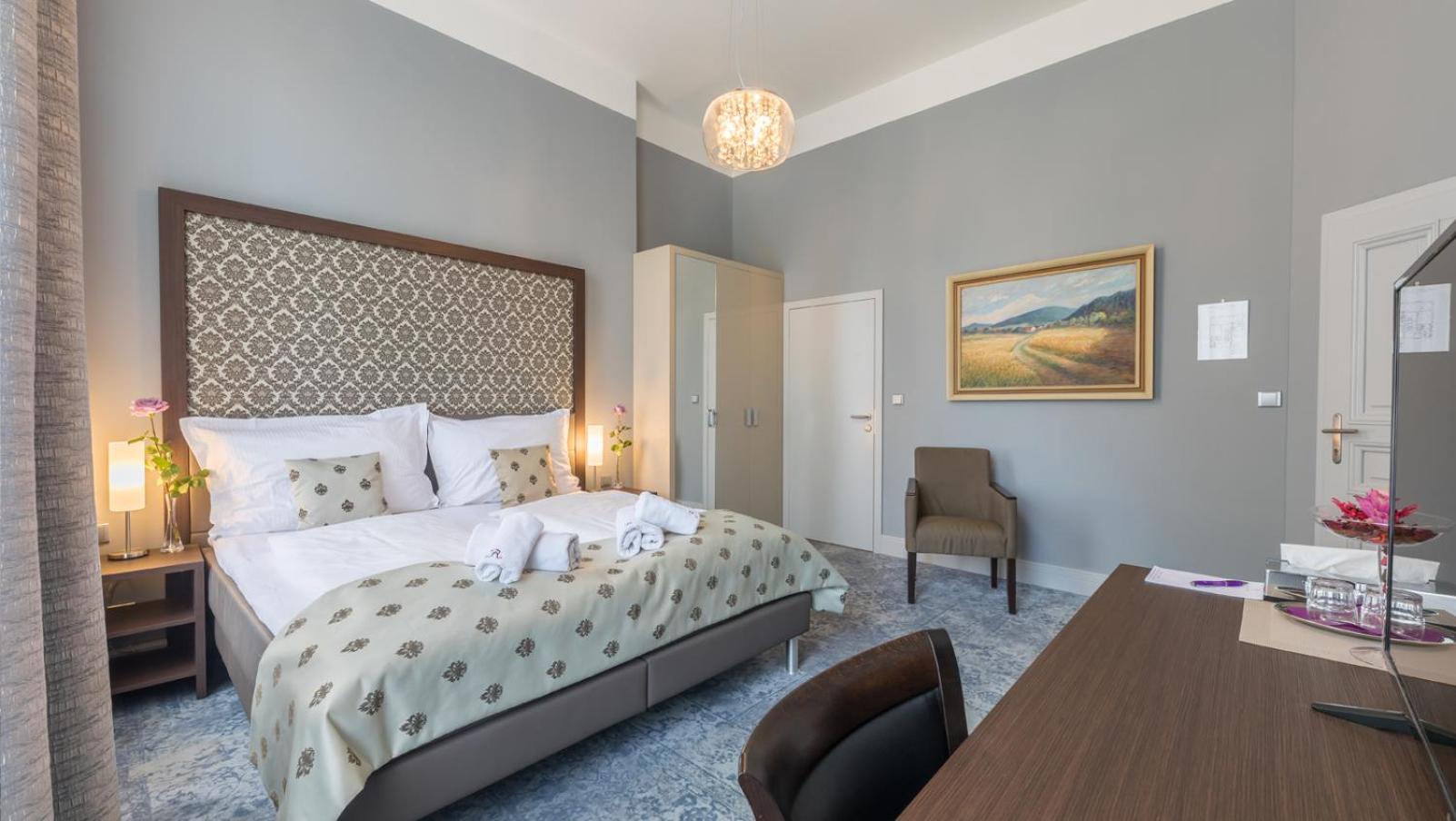 Standard Double Room photo 3
