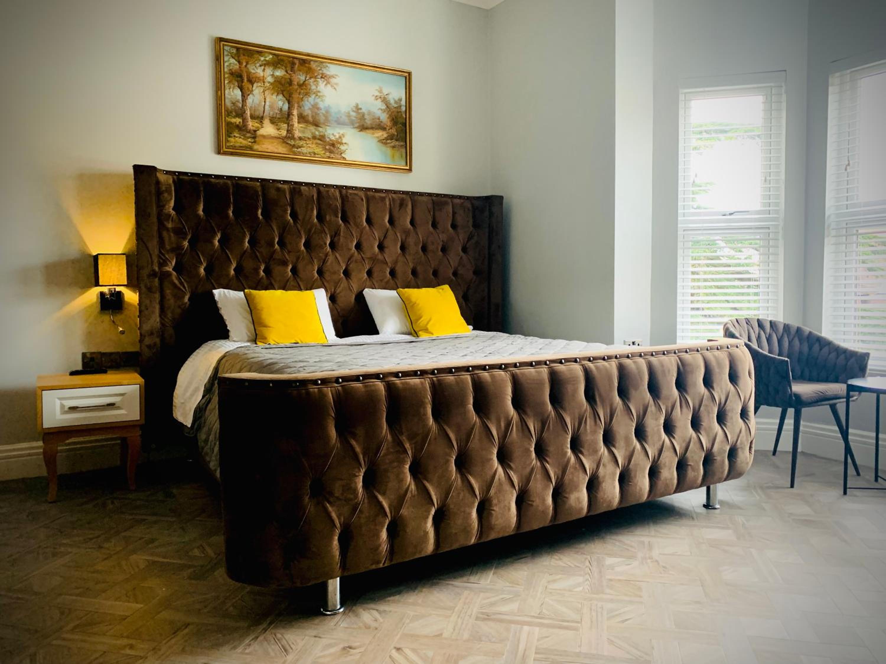 Deluxe King Room