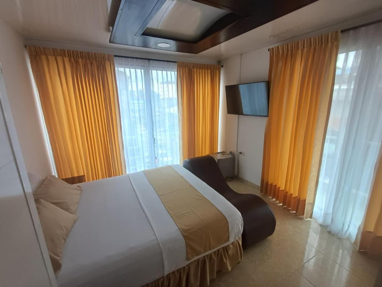 Suite with Balcony photo 1