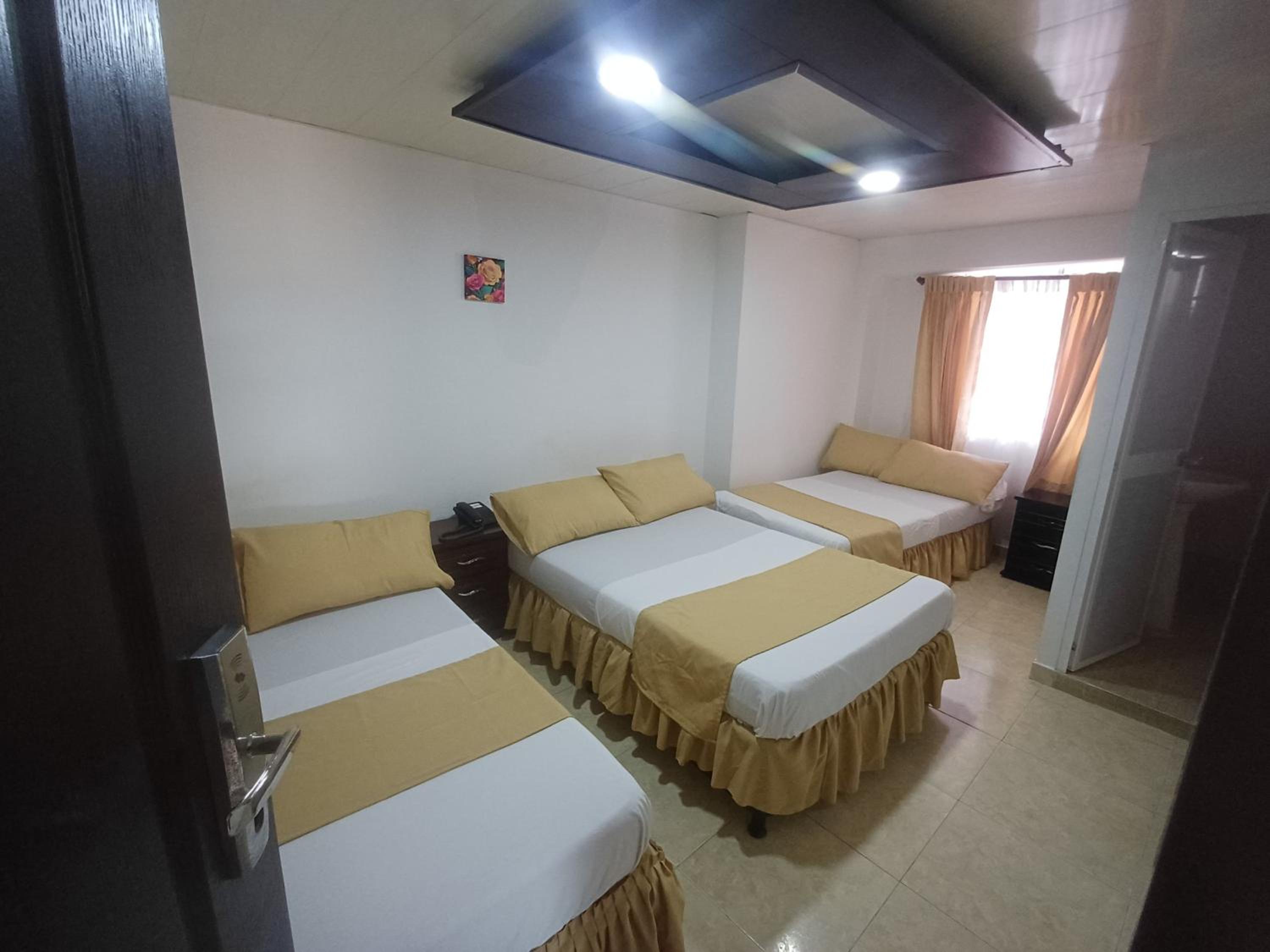Basic Triple Room photo 1