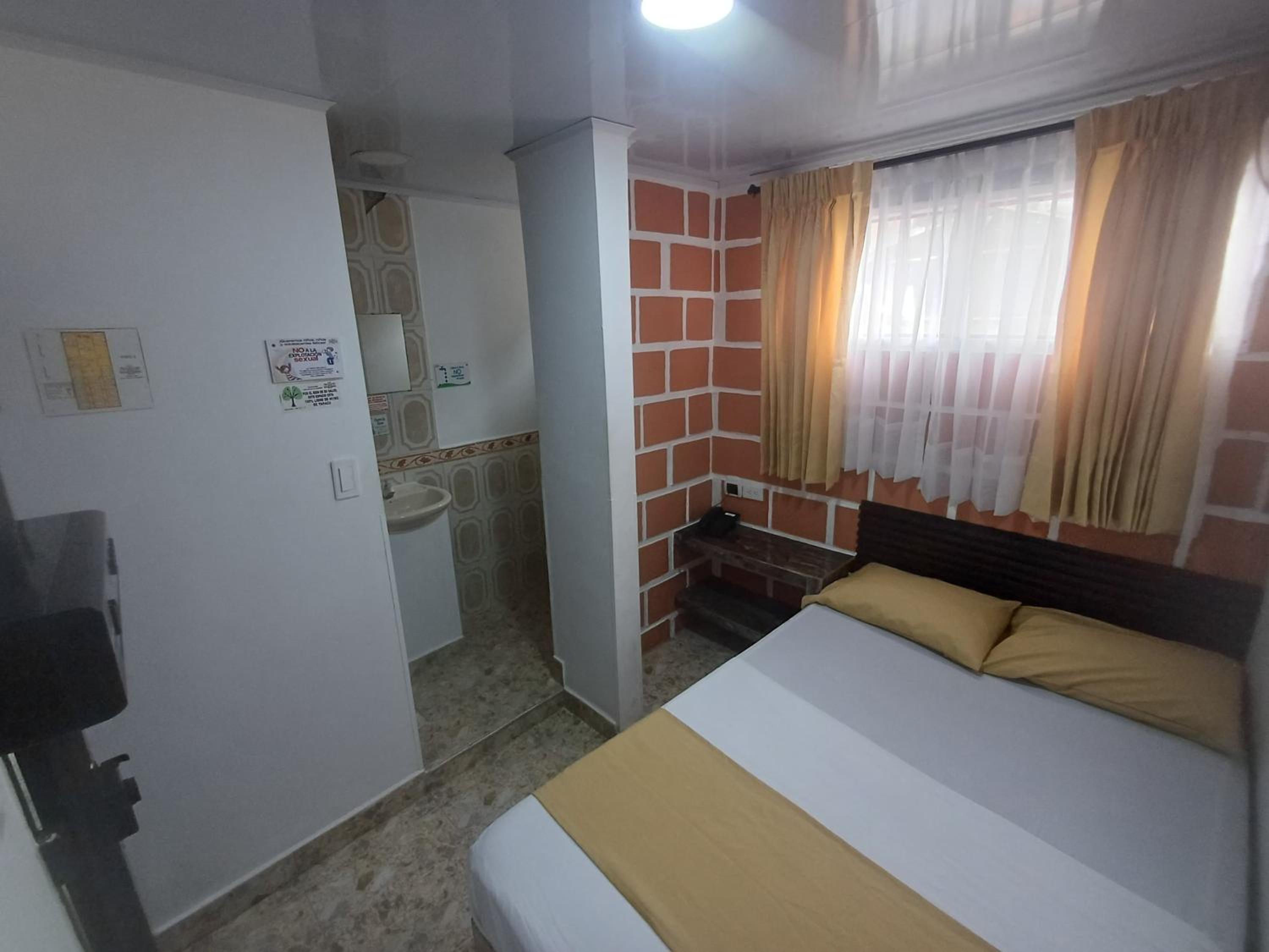 Single Room photo 1