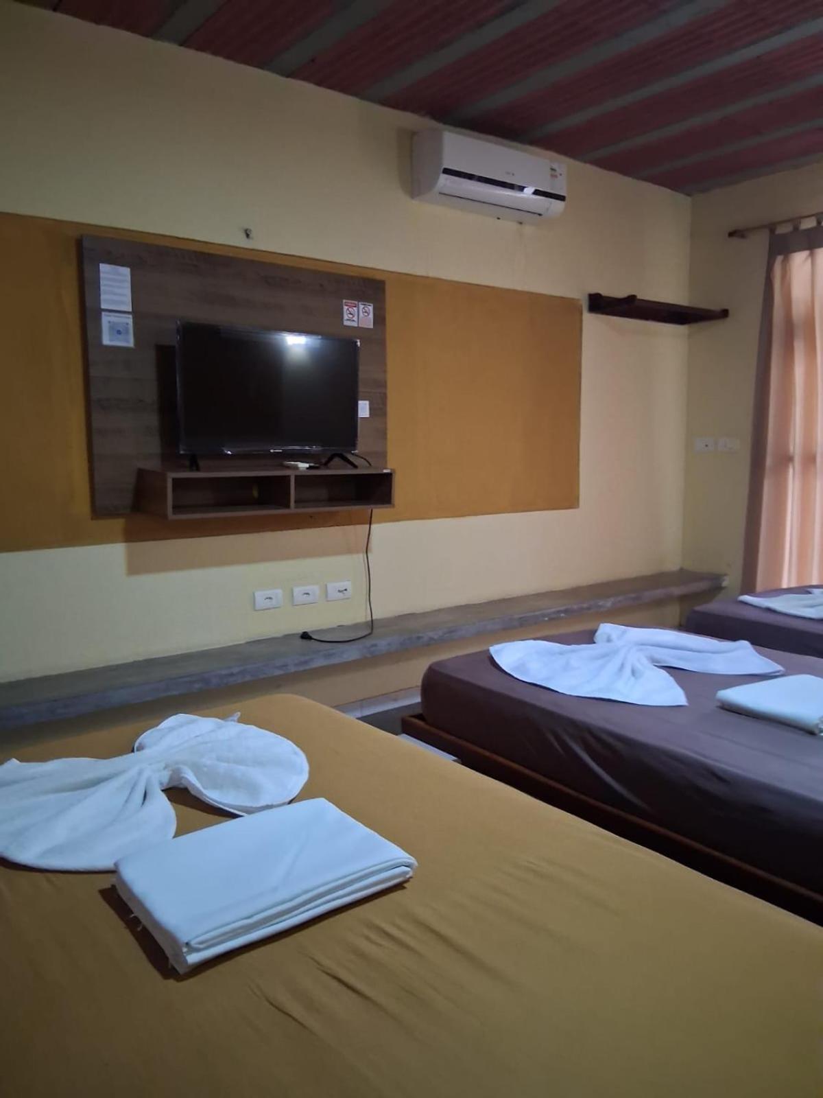 Single Bed in Male Dormitory Room with Shared Bathroom