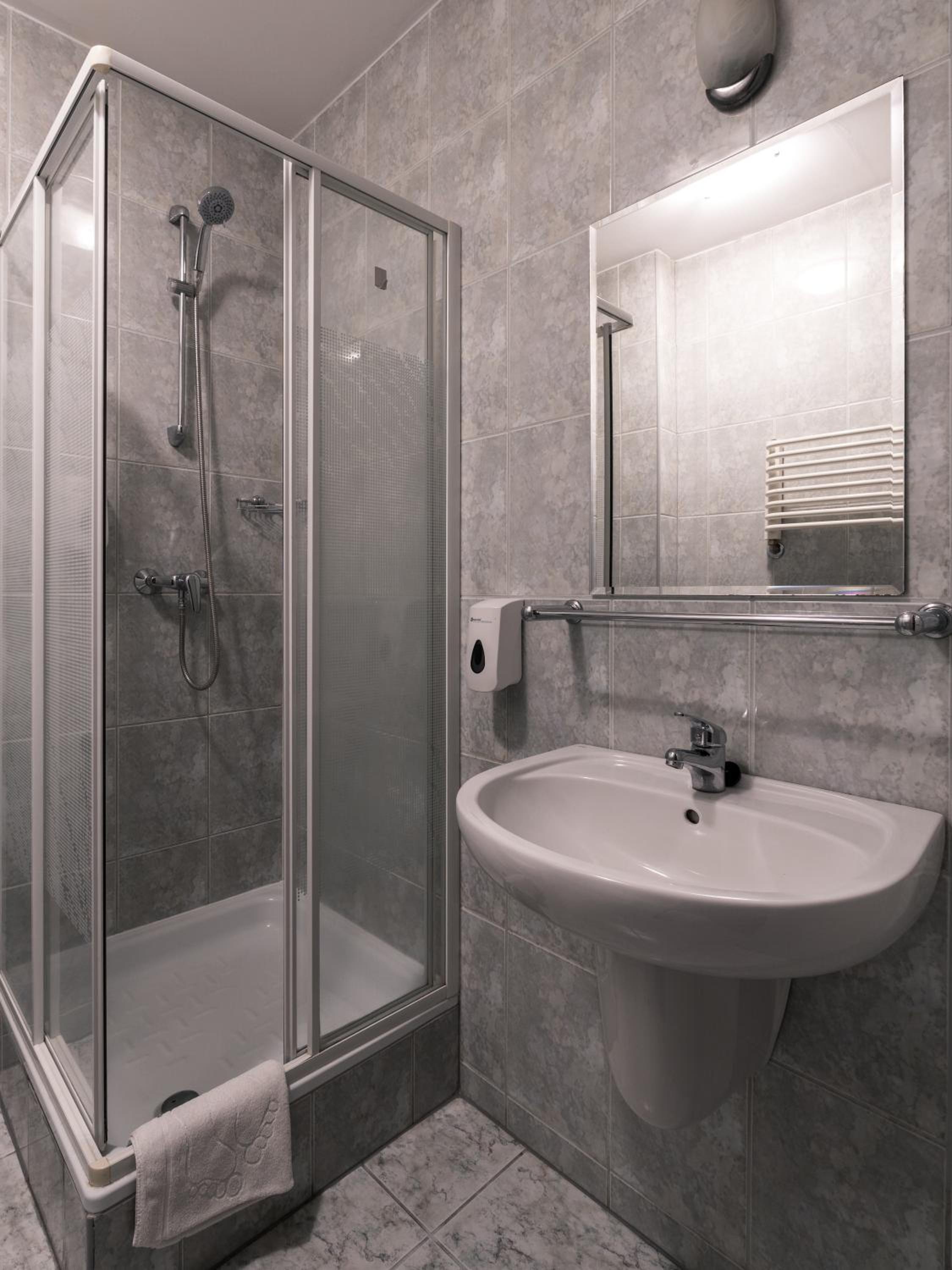 Classic Triple Room photo 2