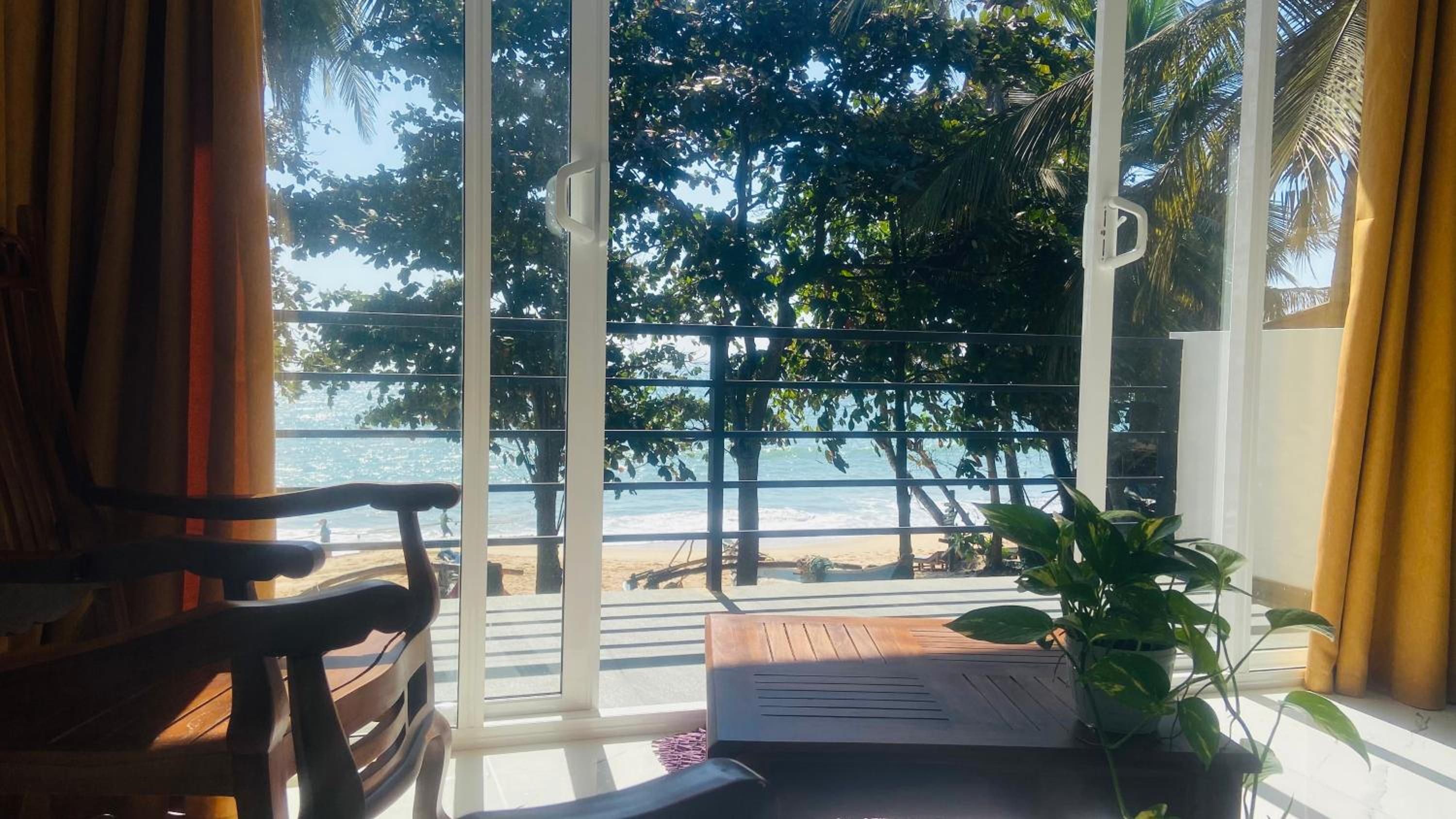 Deluxe Double Room with Balcony and Sea View