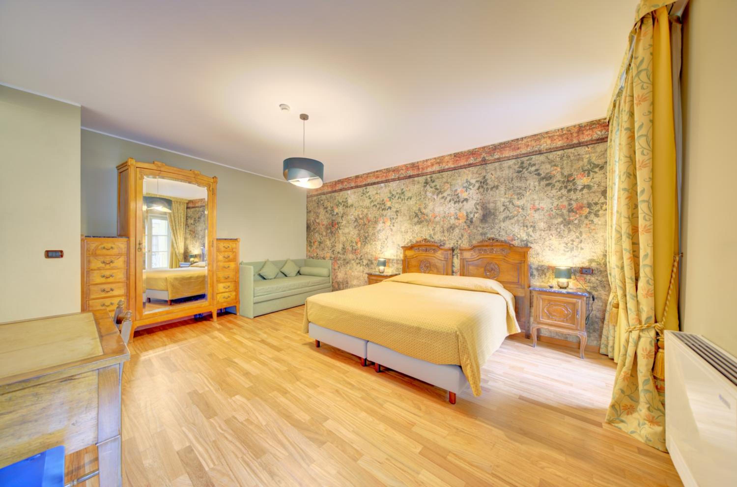 King Suite with Spa Bath