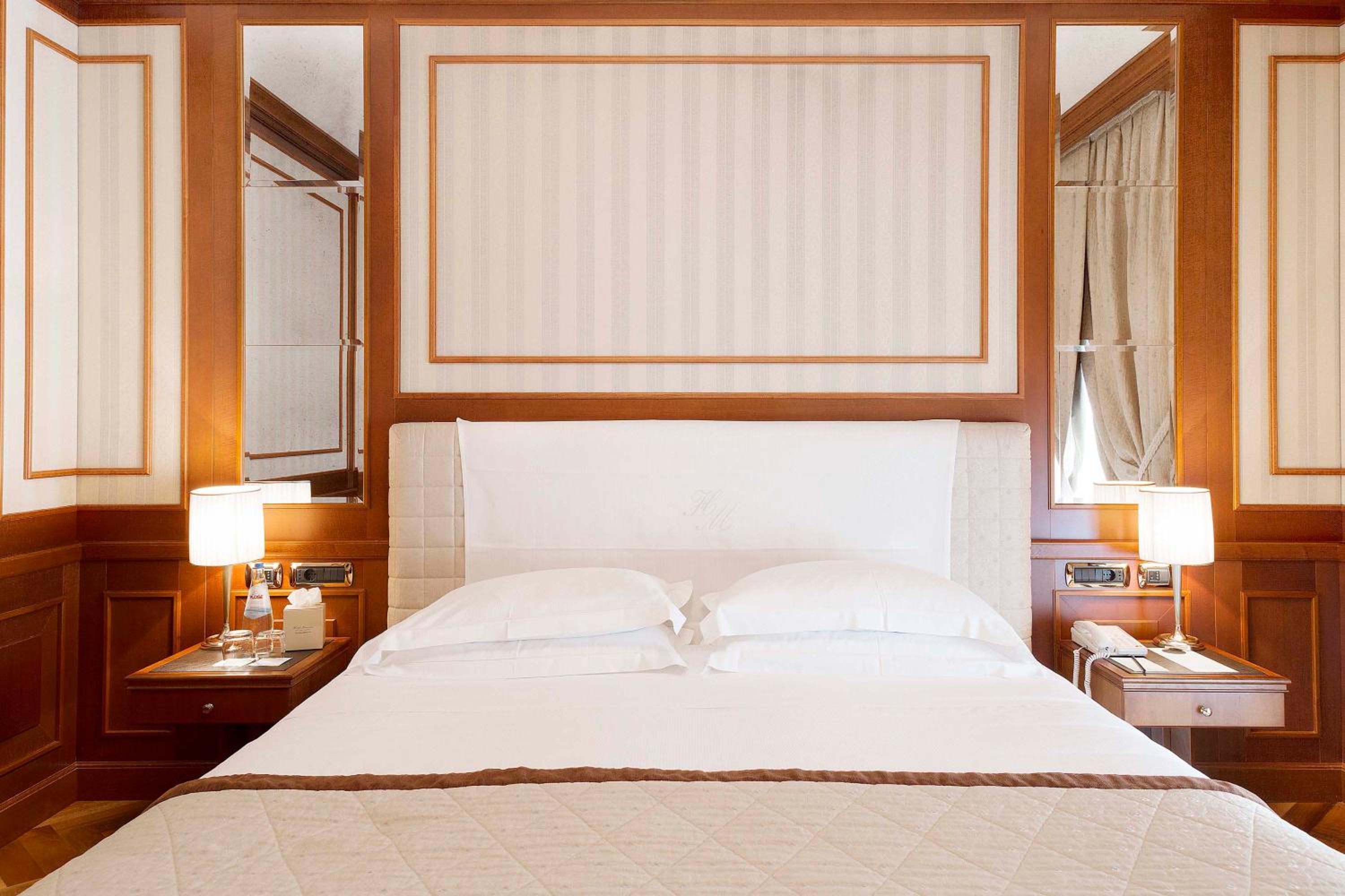 Classic Double or Twin Room photo 3