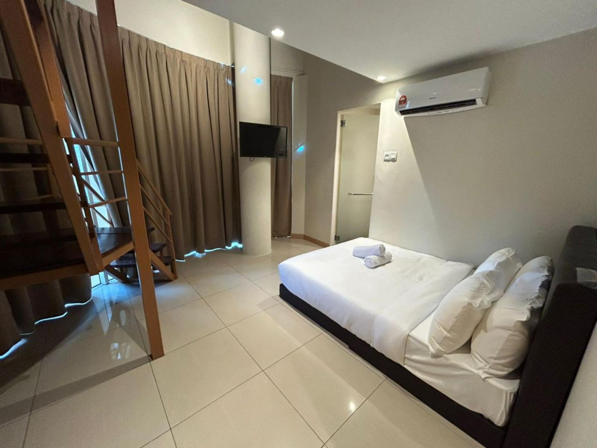 Duplex Studio - Photo 1